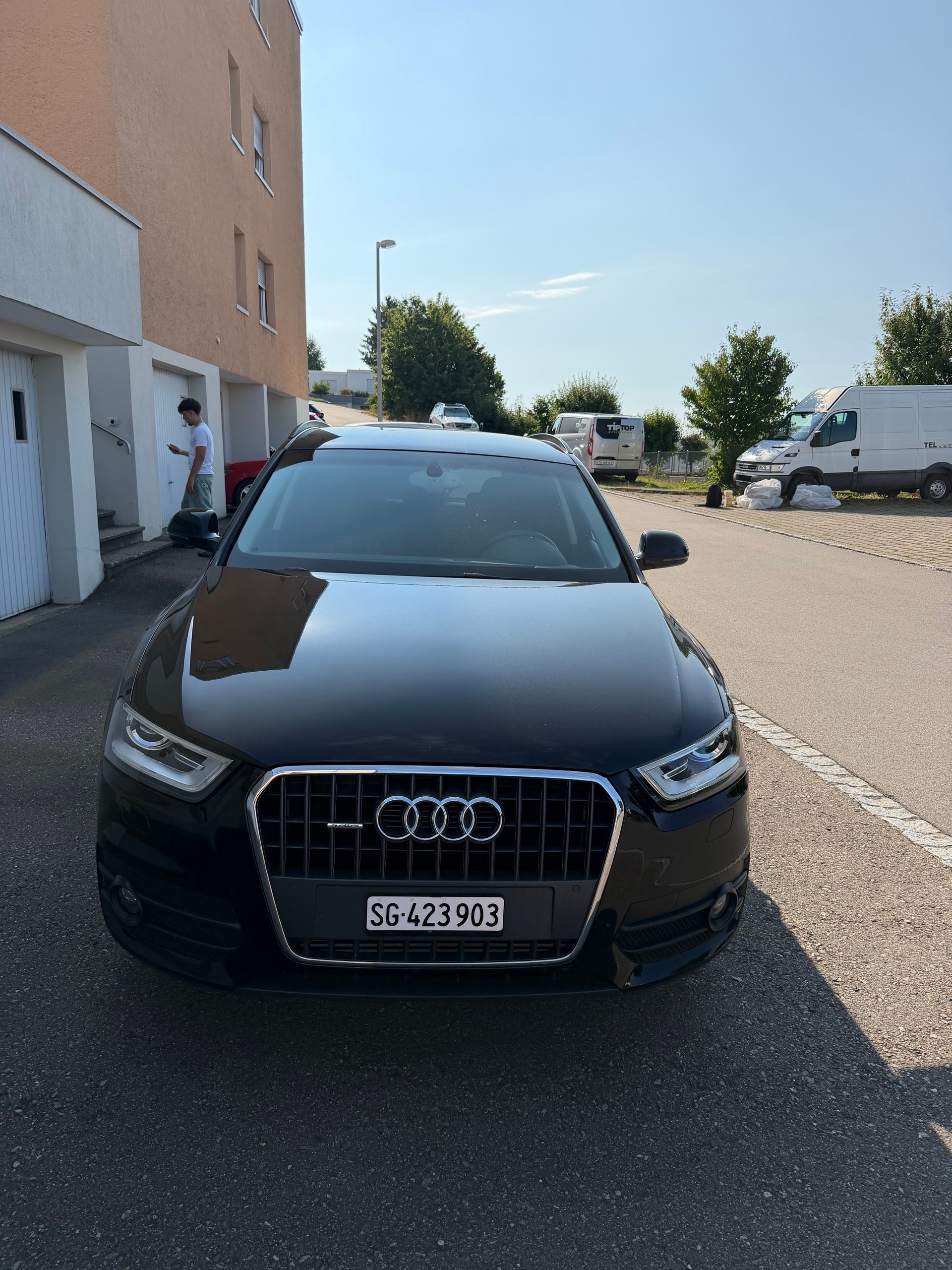 AUDI Q3-image-1