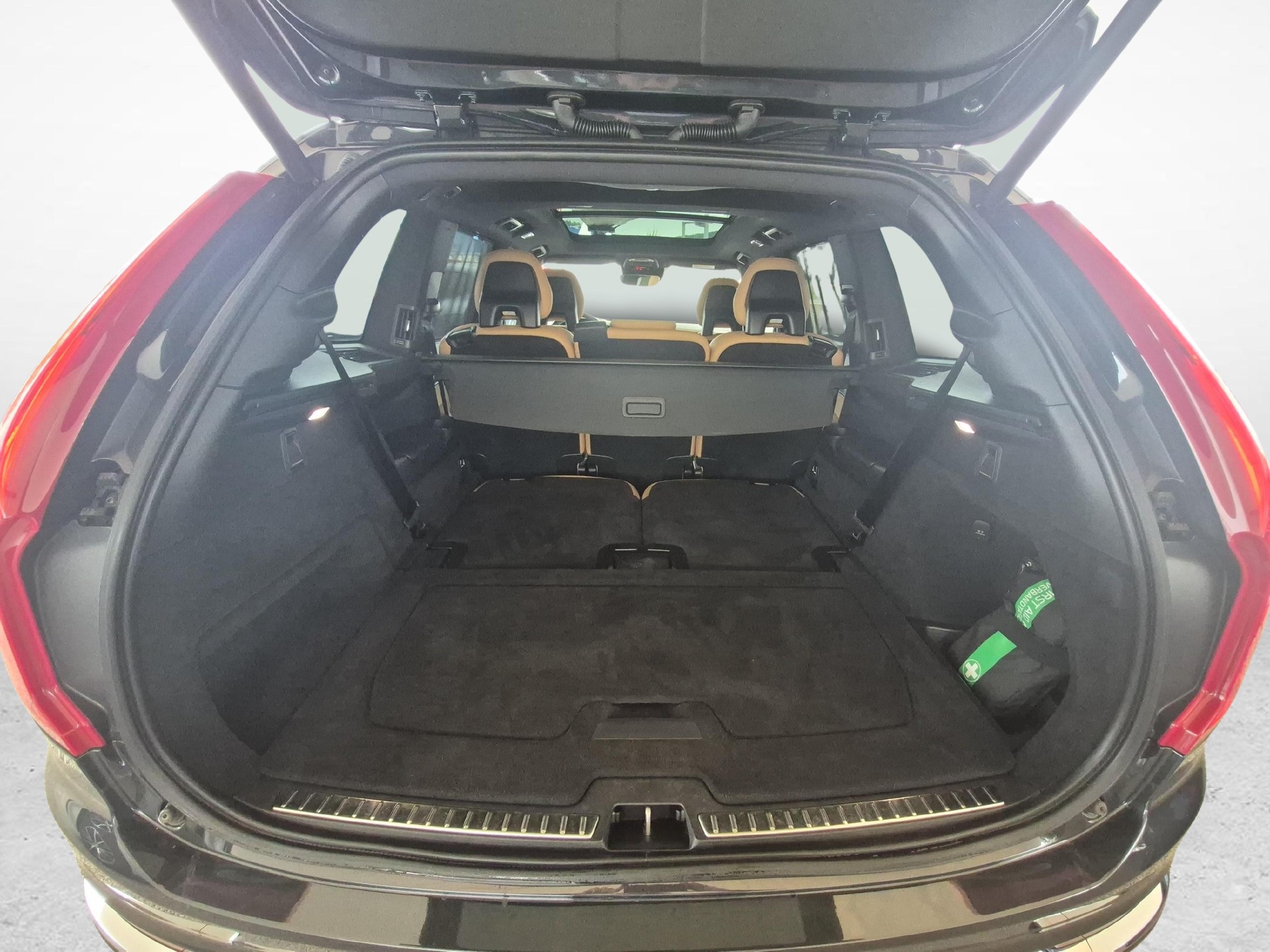 VOLVO XC90 2.0 T8 TE Inscription 7P. eAWD-image-12
