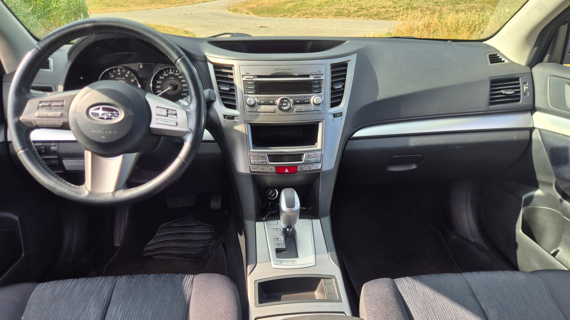SUBARU Legacy 2.0i Swiss AWD Lineartronic-image-6