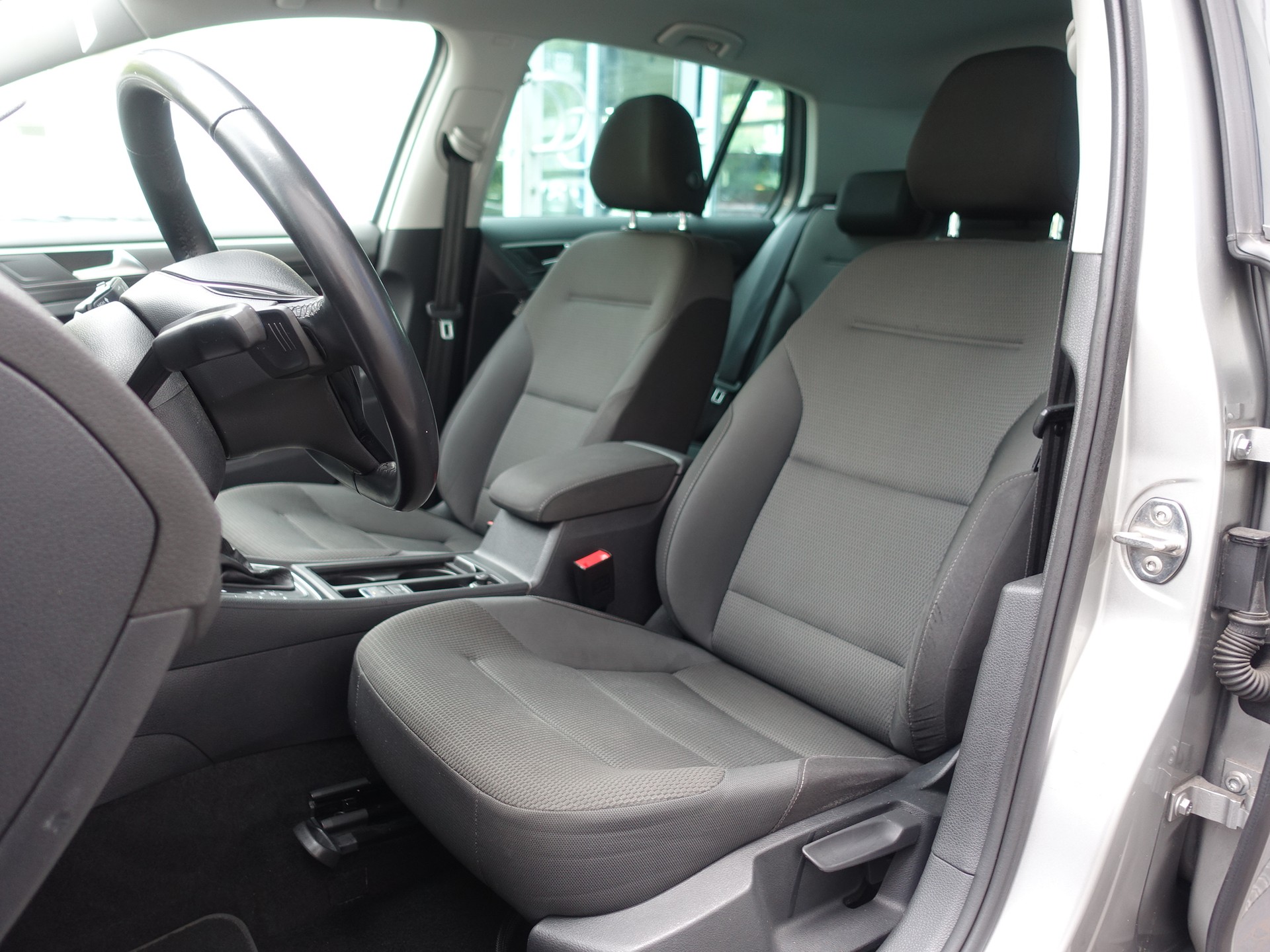 VW Golf 1.0 TSI Comfortline-image-6