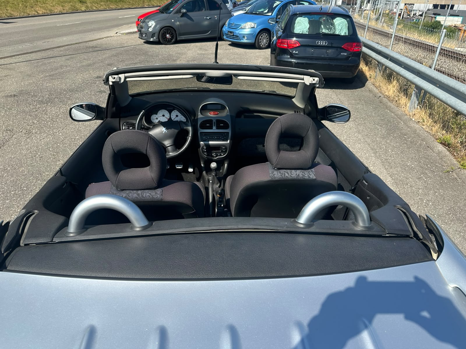 PEUGEOT 206 CC 1.6 16V Quiksilver-image-7
