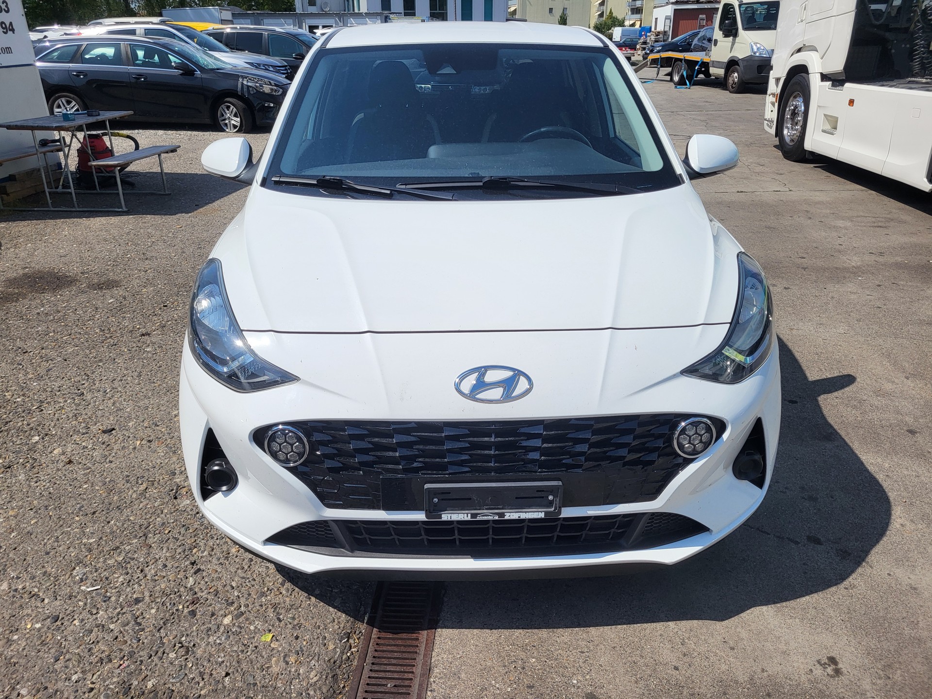 HYUNDAI i10 1.2 Amplia Automat-image-0