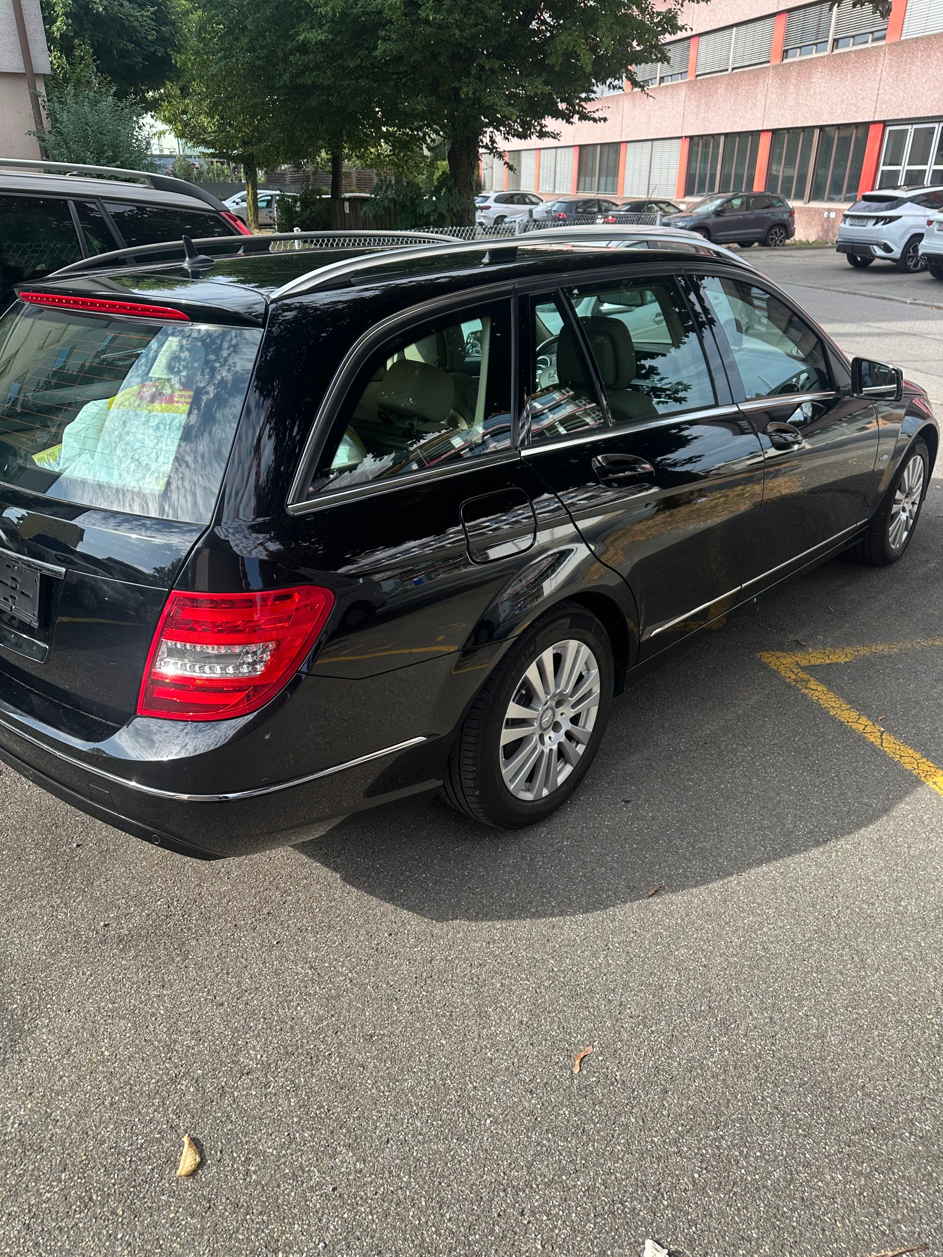 MERCEDES-BENZ C 180 BlueEfficiency 7G-Tronic-image-2