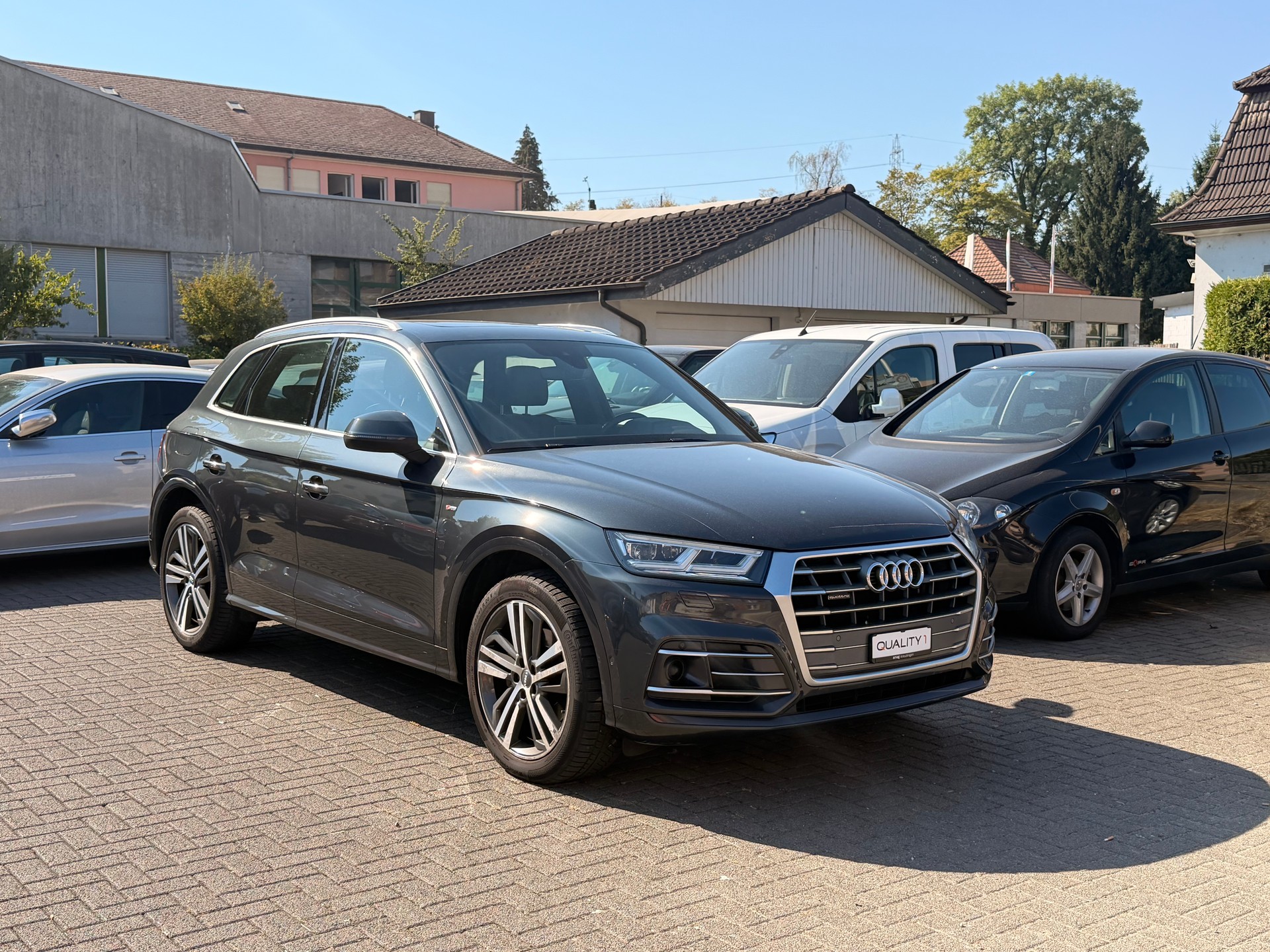 AUDI Q5 2.0 TDI quattro S-tronic S-Line-image-0