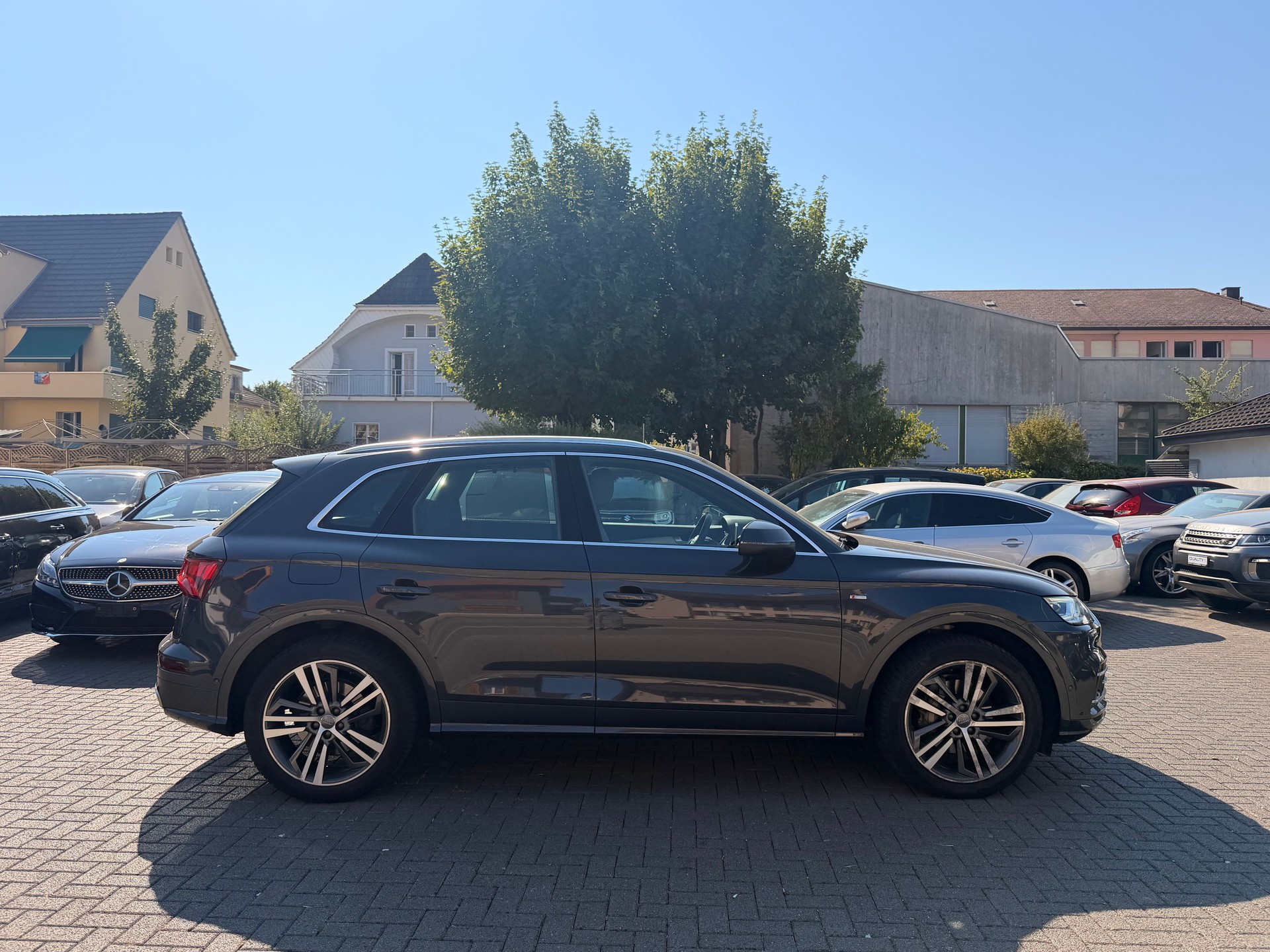 AUDI Q5 2.0 TDI quattro S-tronic S-Line-image-5