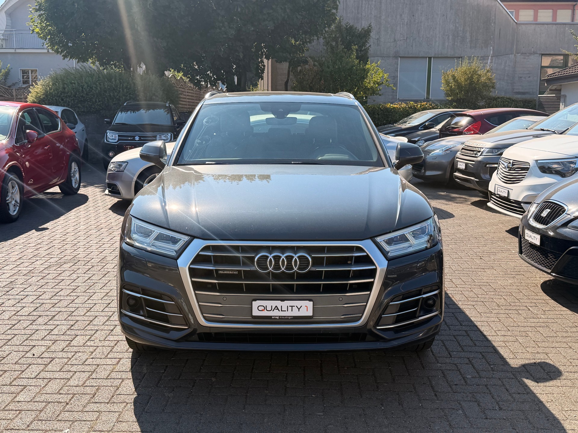 AUDI Q5 2.0 TDI quattro S-tronic S-Line-image-2