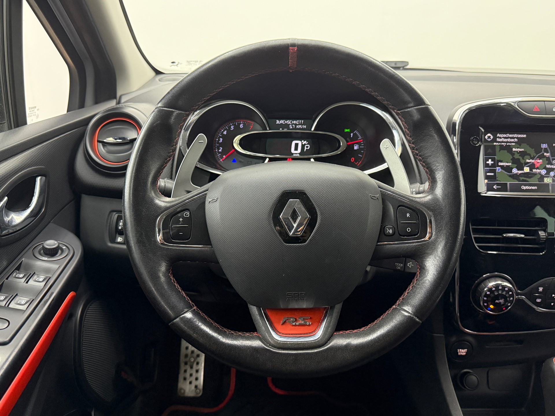 RENAULT Clio 1.6 T RS 200 EDC-image-25