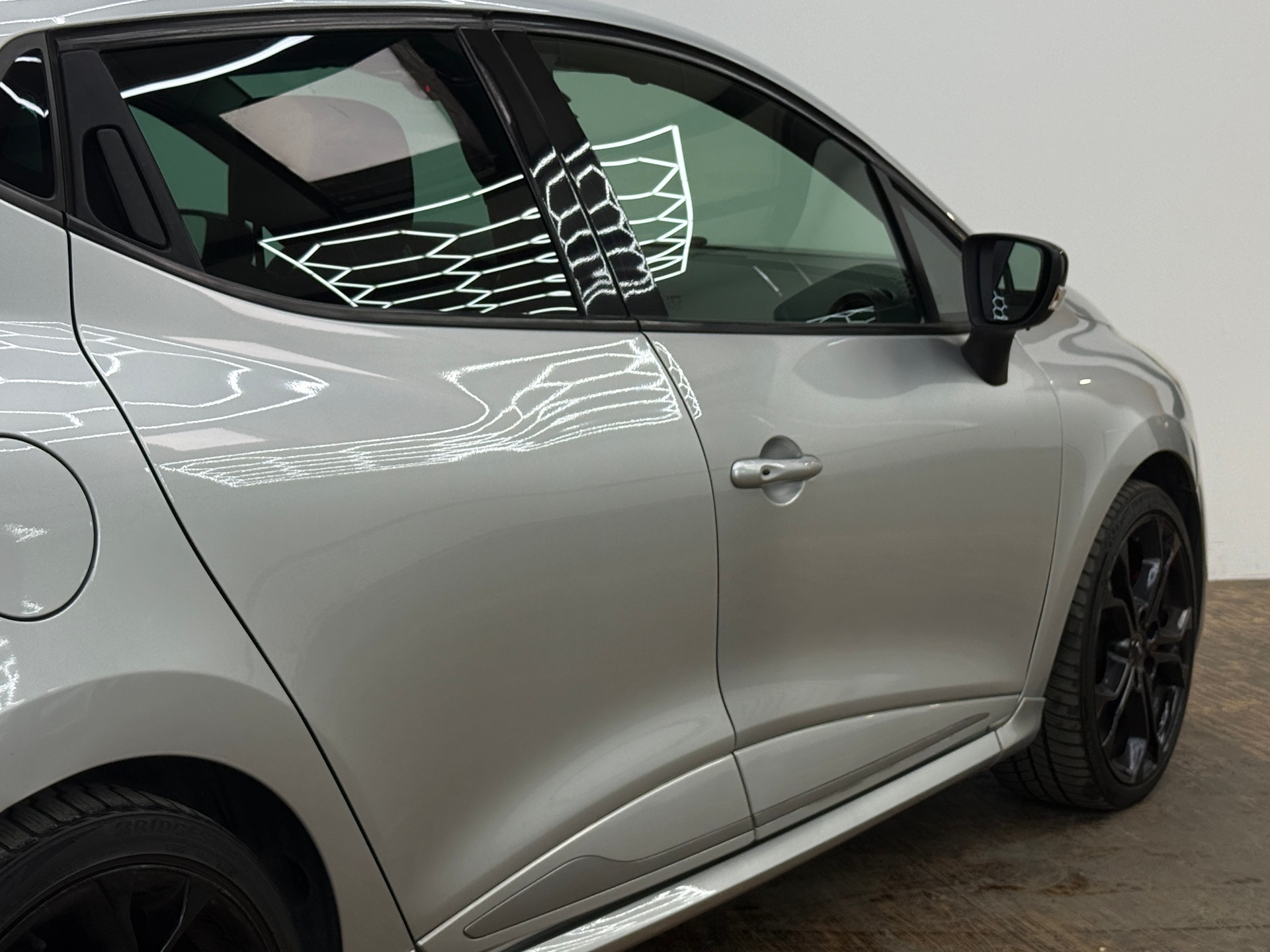 RENAULT Clio 1.6 T RS 200 EDC-image-14