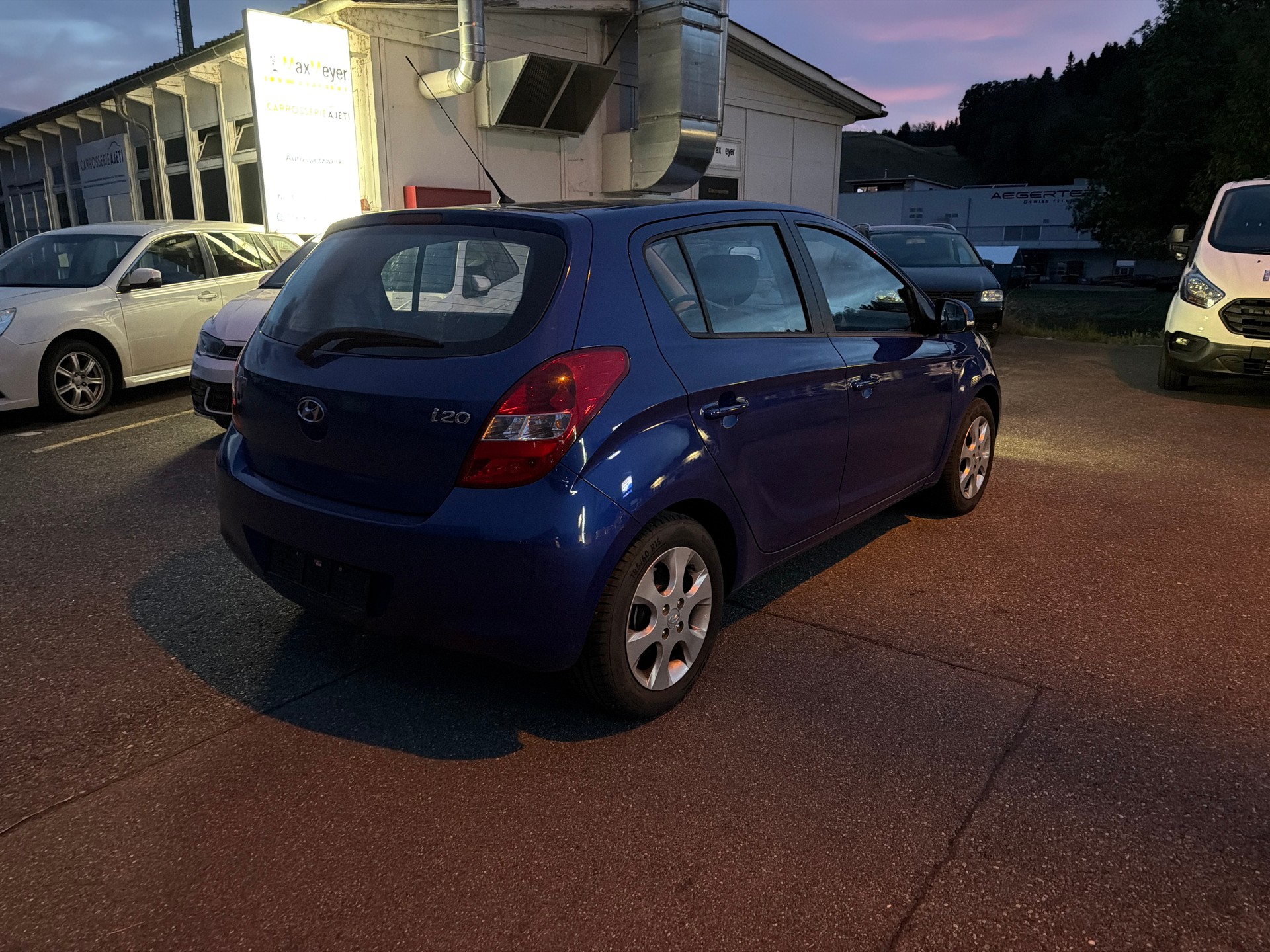 HYUNDAI i20 1.4 Style-image-4