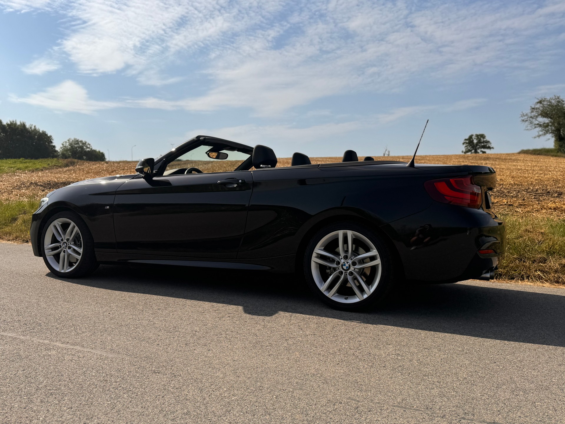 BMW 230i-image-2