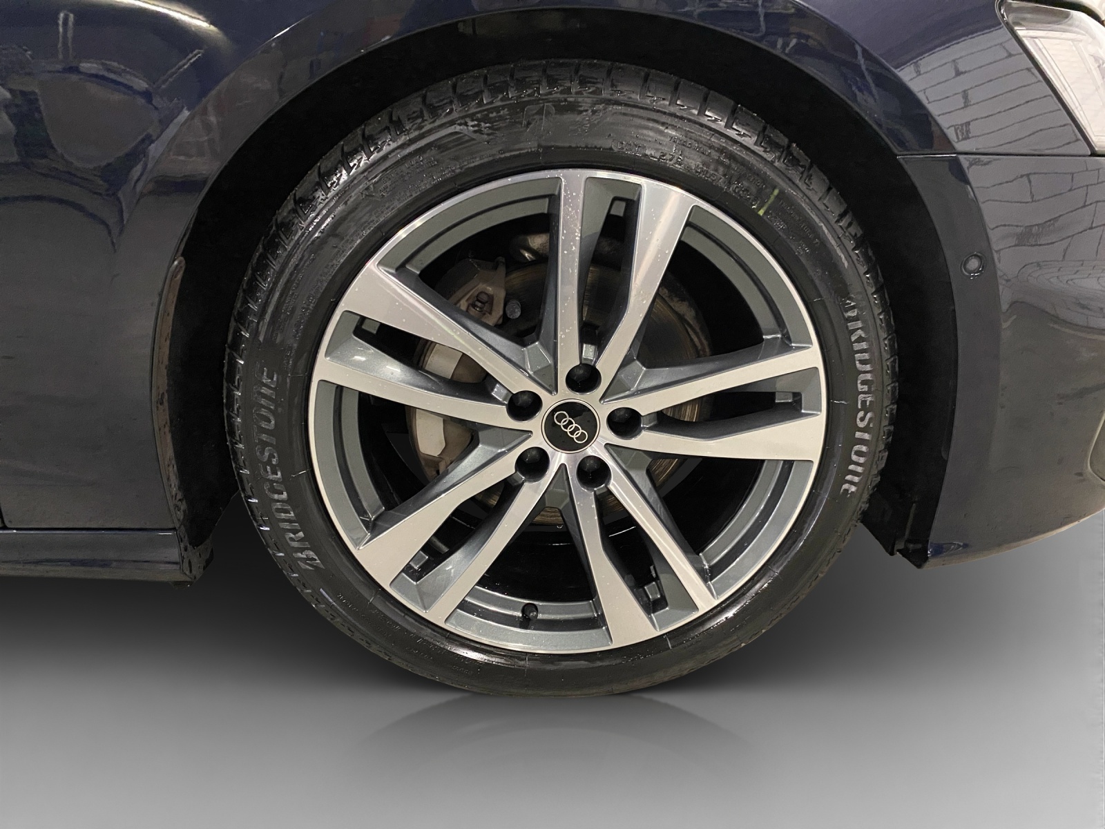 AUDI A6 Avant 40 TDI S line S-tronic-image-14