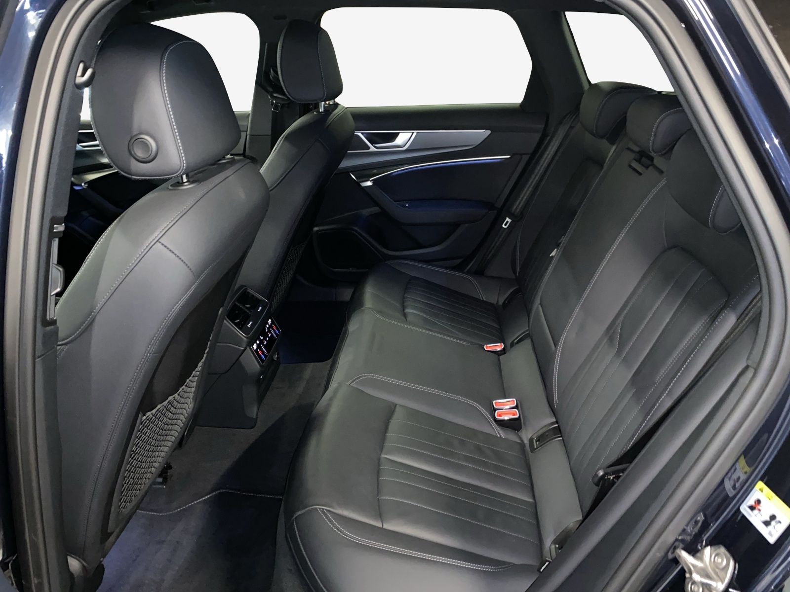 AUDI A6 Avant 40 TDI S line S-tronic-image-11