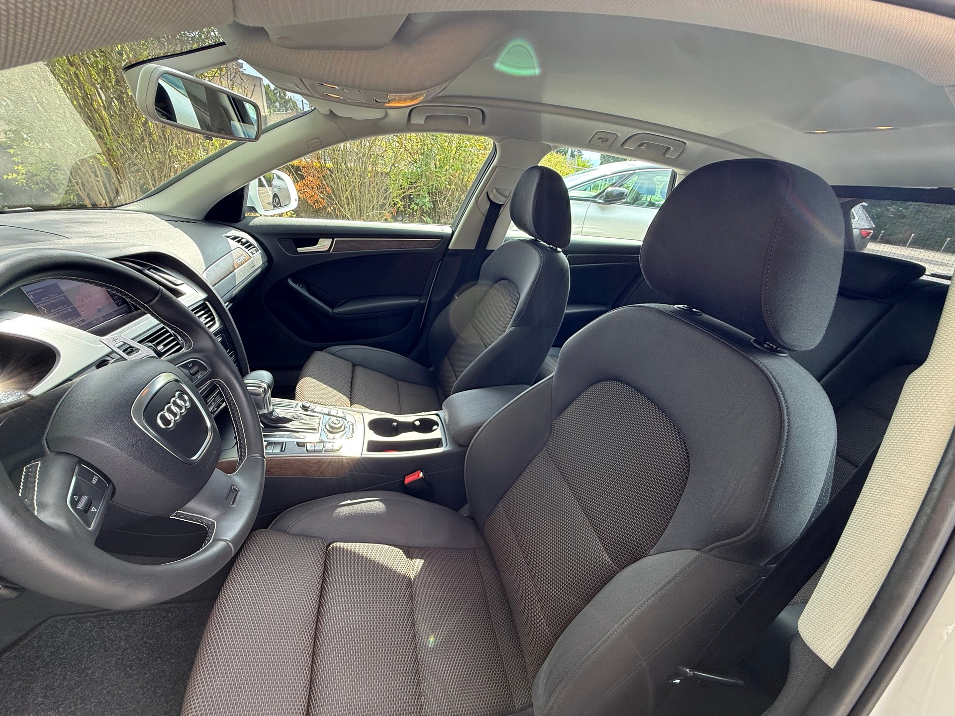 AUDI A4 allroad 2.0 TFSI quattro S-tronic-image-7