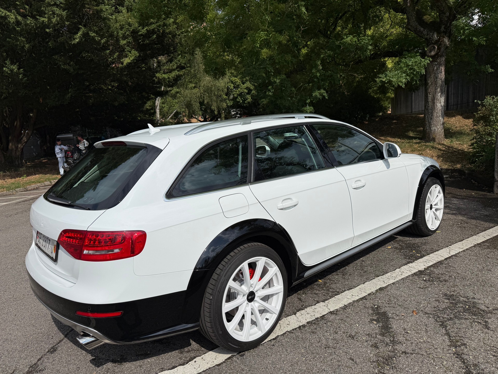 AUDI A4 allroad 2.0 TFSI quattro S-tronic-image-5