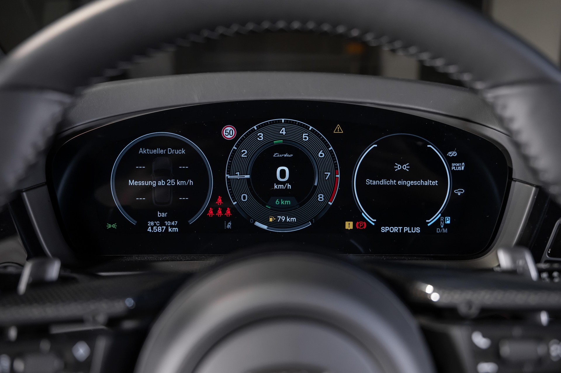 PORSCHE Cayenne 4.0 V8 Turbo E-Hybrid-image-23