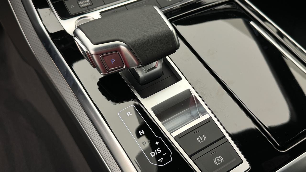 AUDI Q7 SUV TDI quattro 210 kW S Line tiptronic-image-10