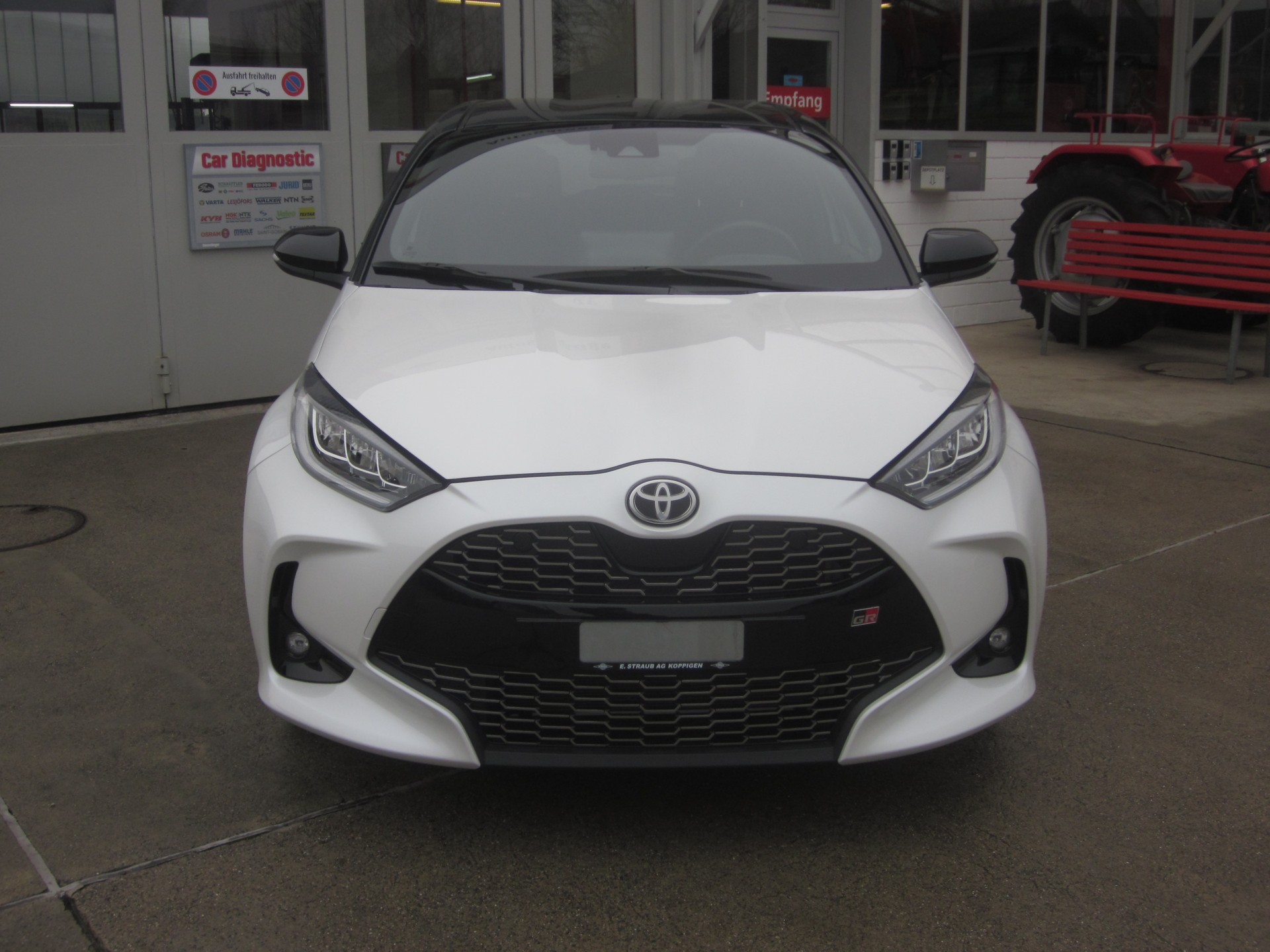 TOYOTA Yaris 1.5 GR Sport e-CVT