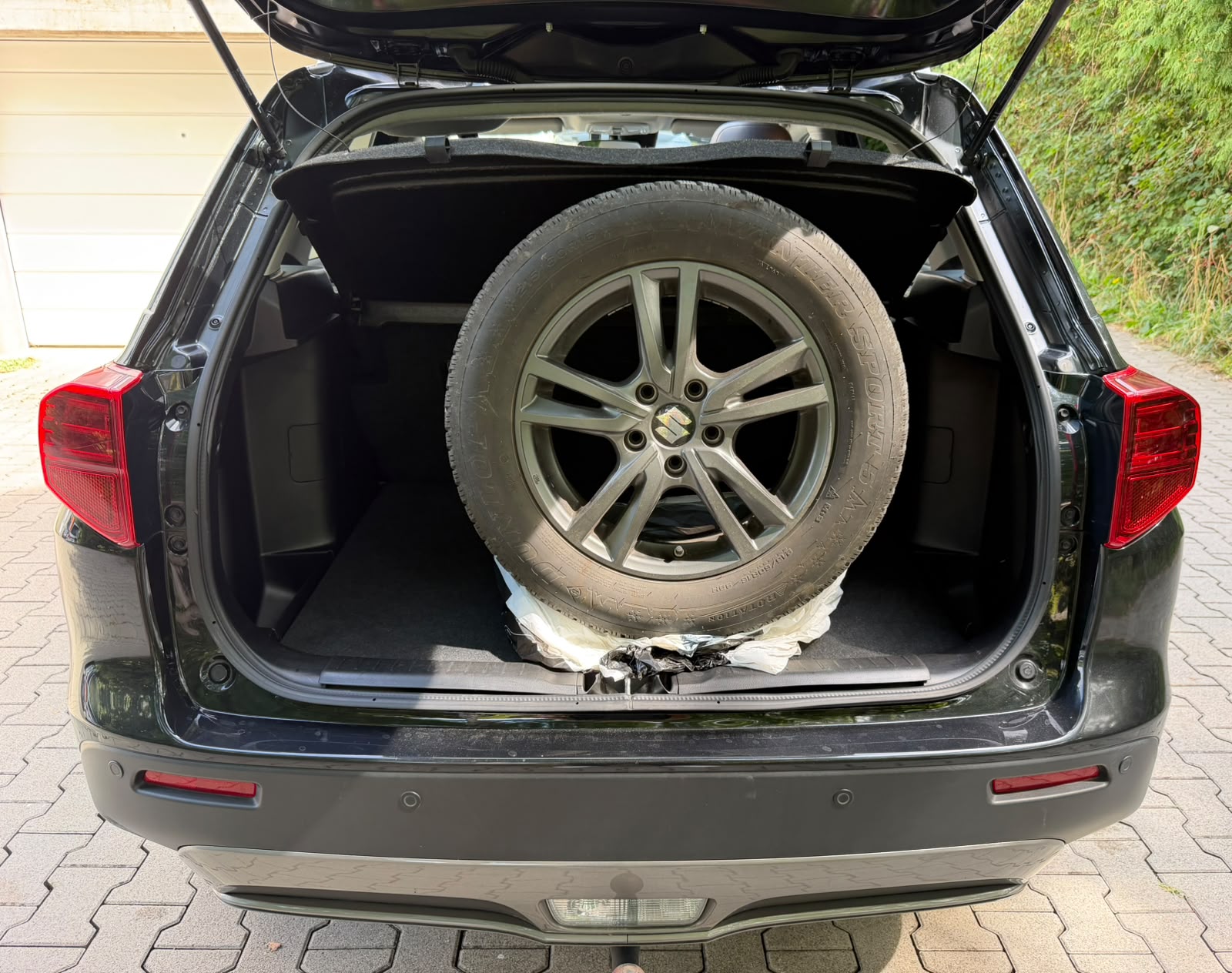 SUZUKI Vitara 1.5 Hybrid Compact Top 4x4 AGS-image-15