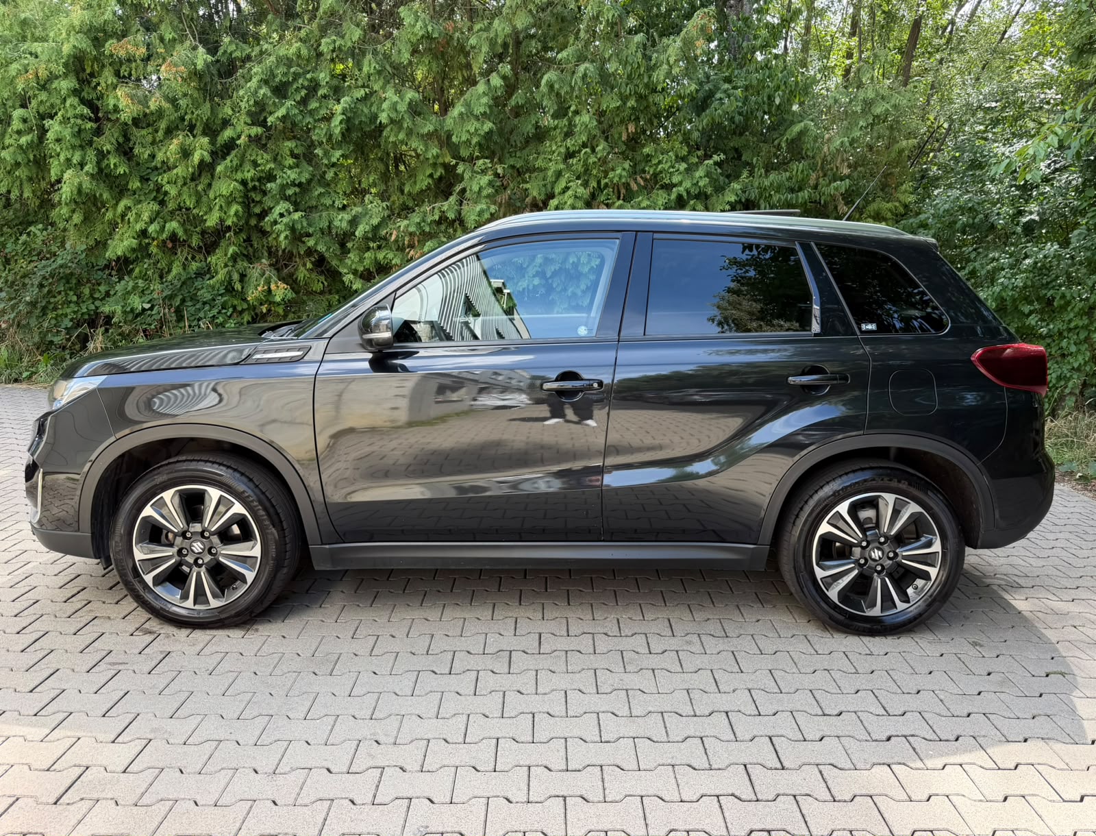 SUZUKI Vitara 1.5 Hybrid Compact Top 4x4 AGS-image-1