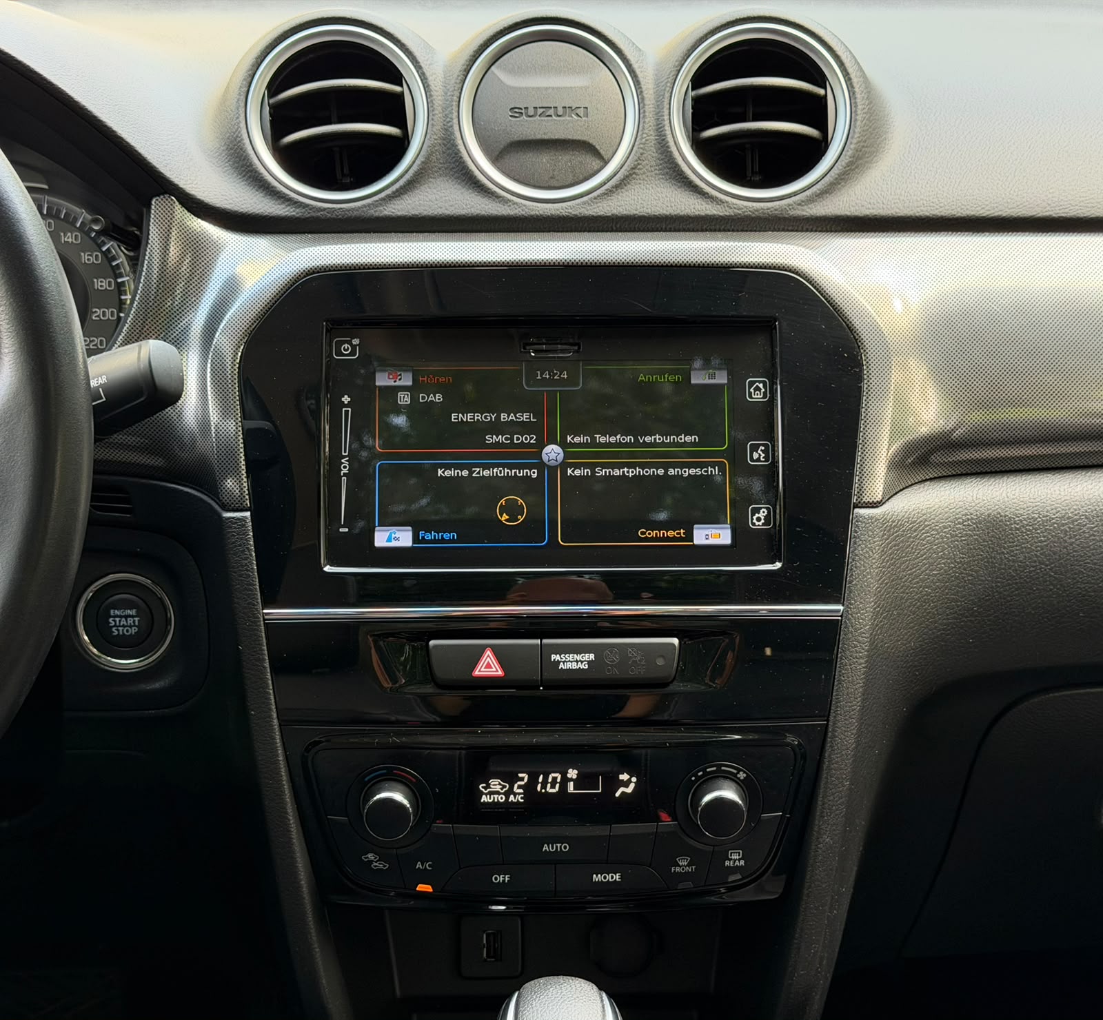 SUZUKI Vitara 1.5 Hybrid Compact Top 4x4 AGS-image-22