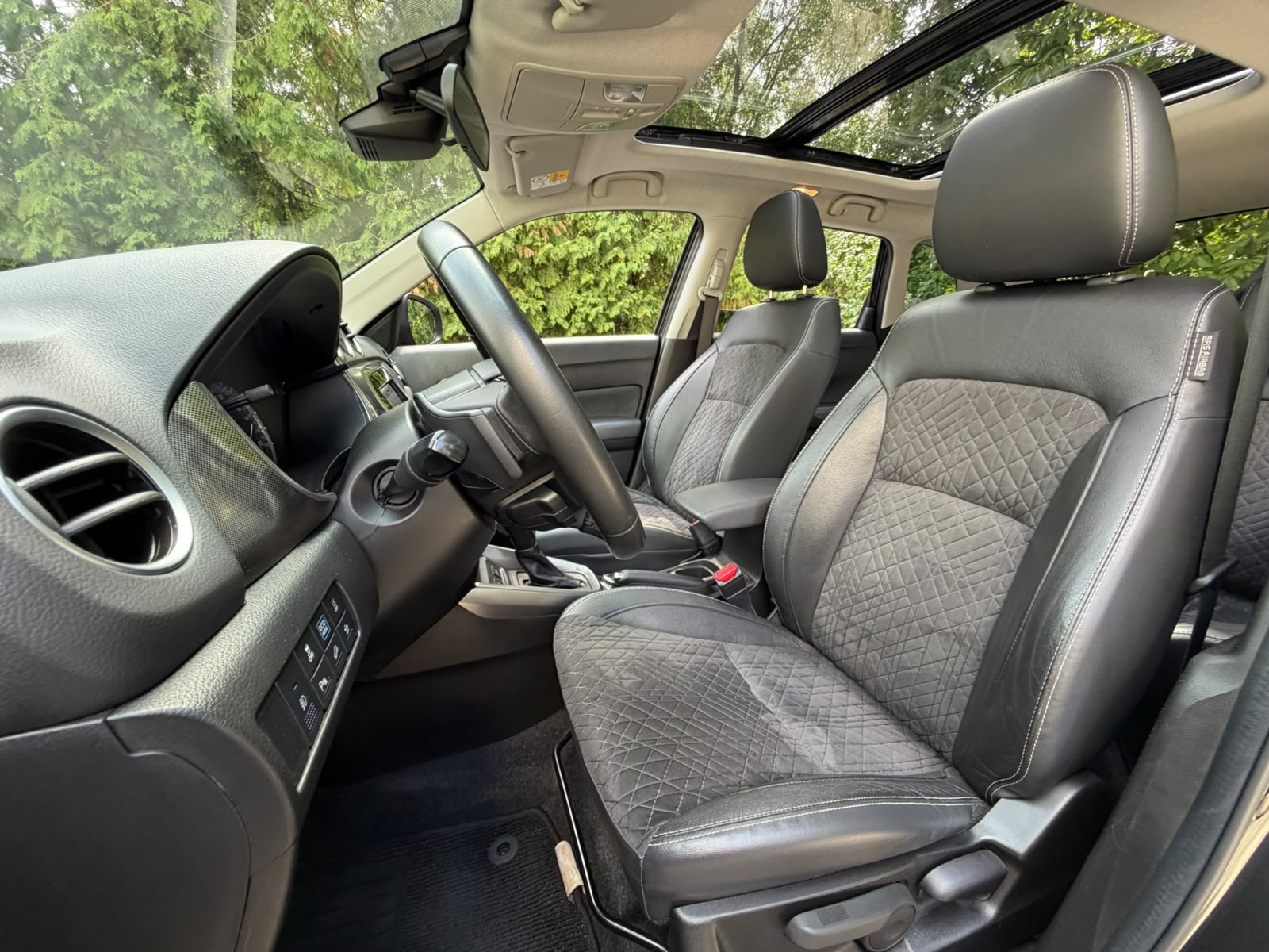 SUZUKI Vitara 1.5 Hybrid Compact Top 4x4 AGS-image-13