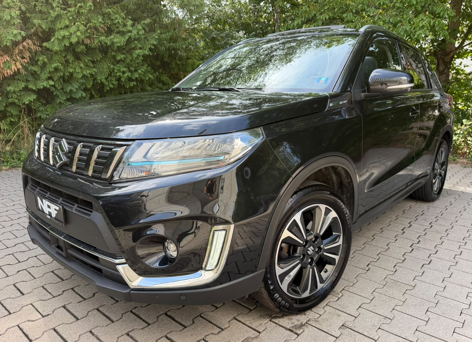 SUZUKI Vitara 1.5 Hybrid Compact Top 4x4 AGS-image-0