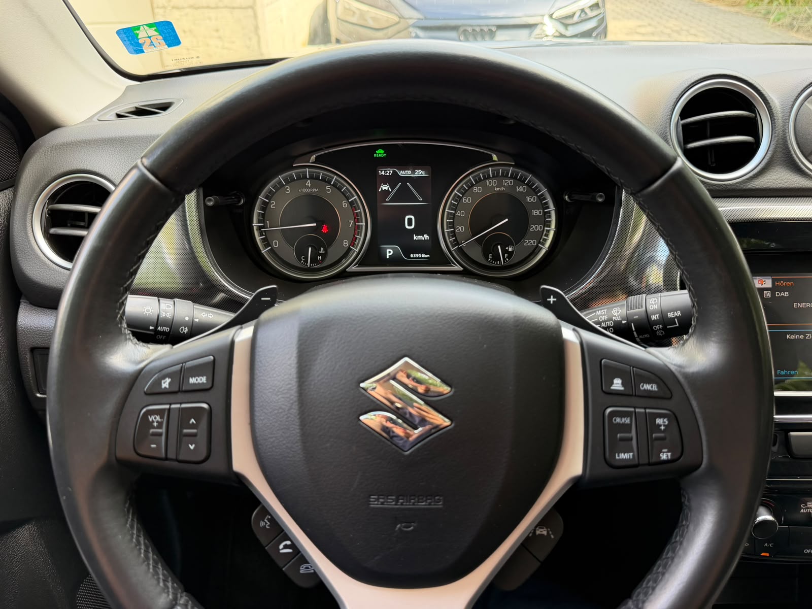 SUZUKI Vitara 1.5 Hybrid Compact Top 4x4 AGS-image-27