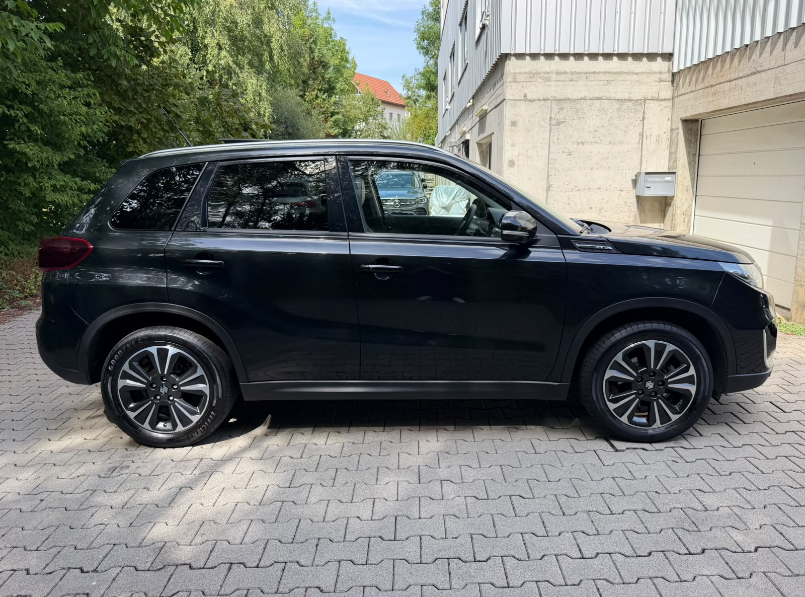 SUZUKI Vitara 1.5 Hybrid Compact Top 4x4 AGS-image-6