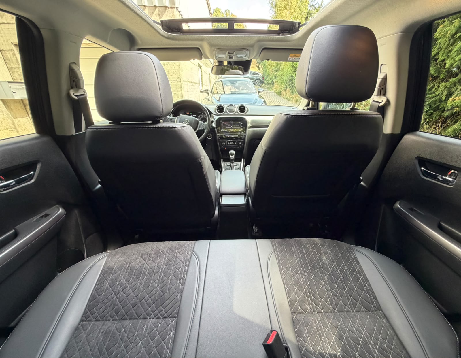 SUZUKI Vitara 1.5 Hybrid Compact Top 4x4 AGS-image-19