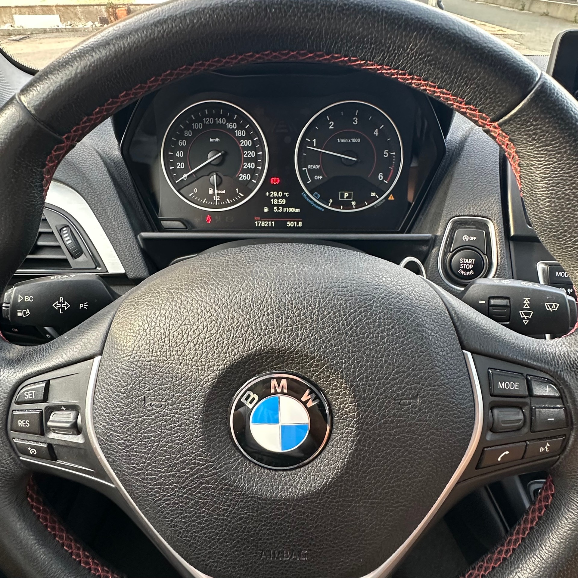 BMW 118d Sport Line Steptronic-image-11