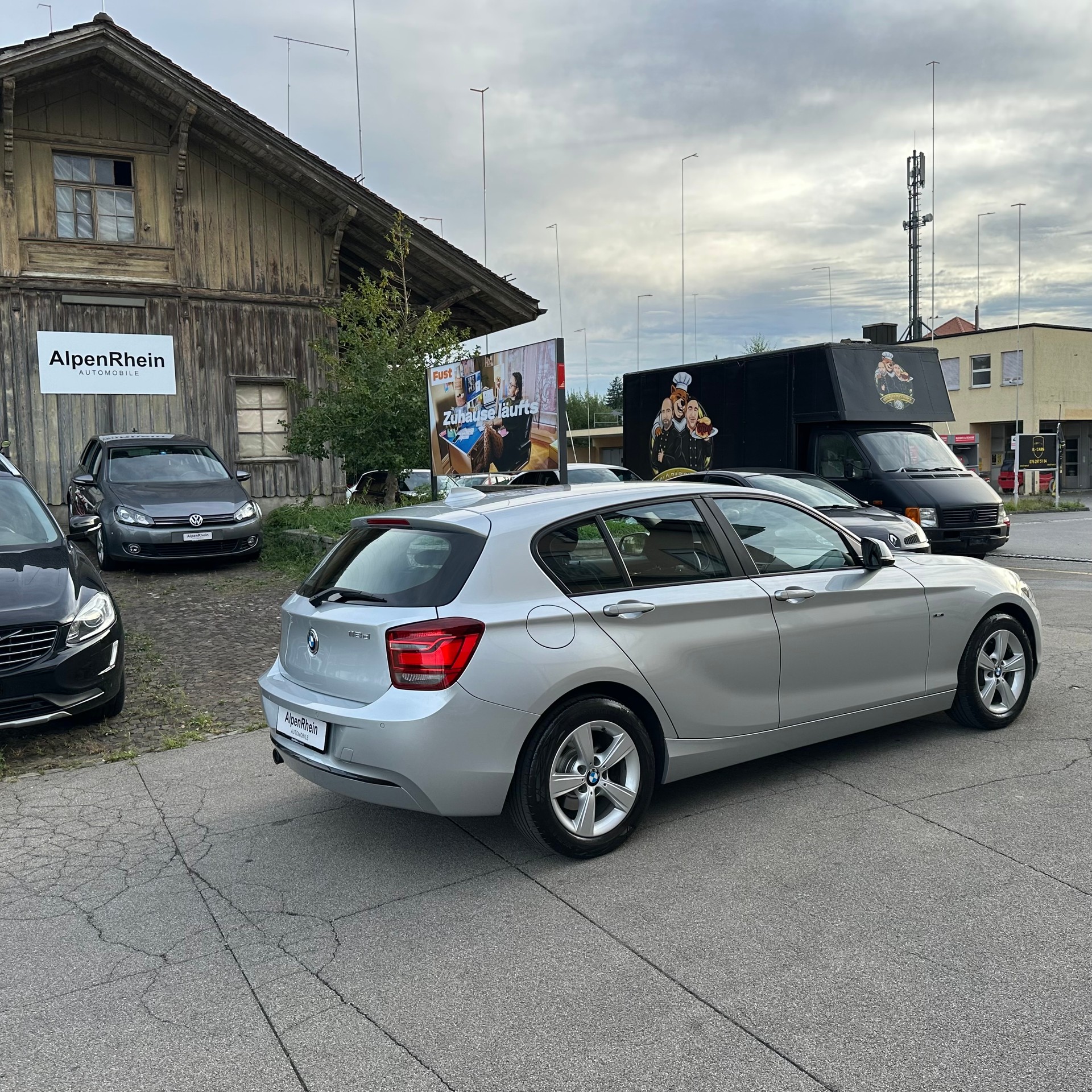BMW 118d Sport Line Steptronic-image-2