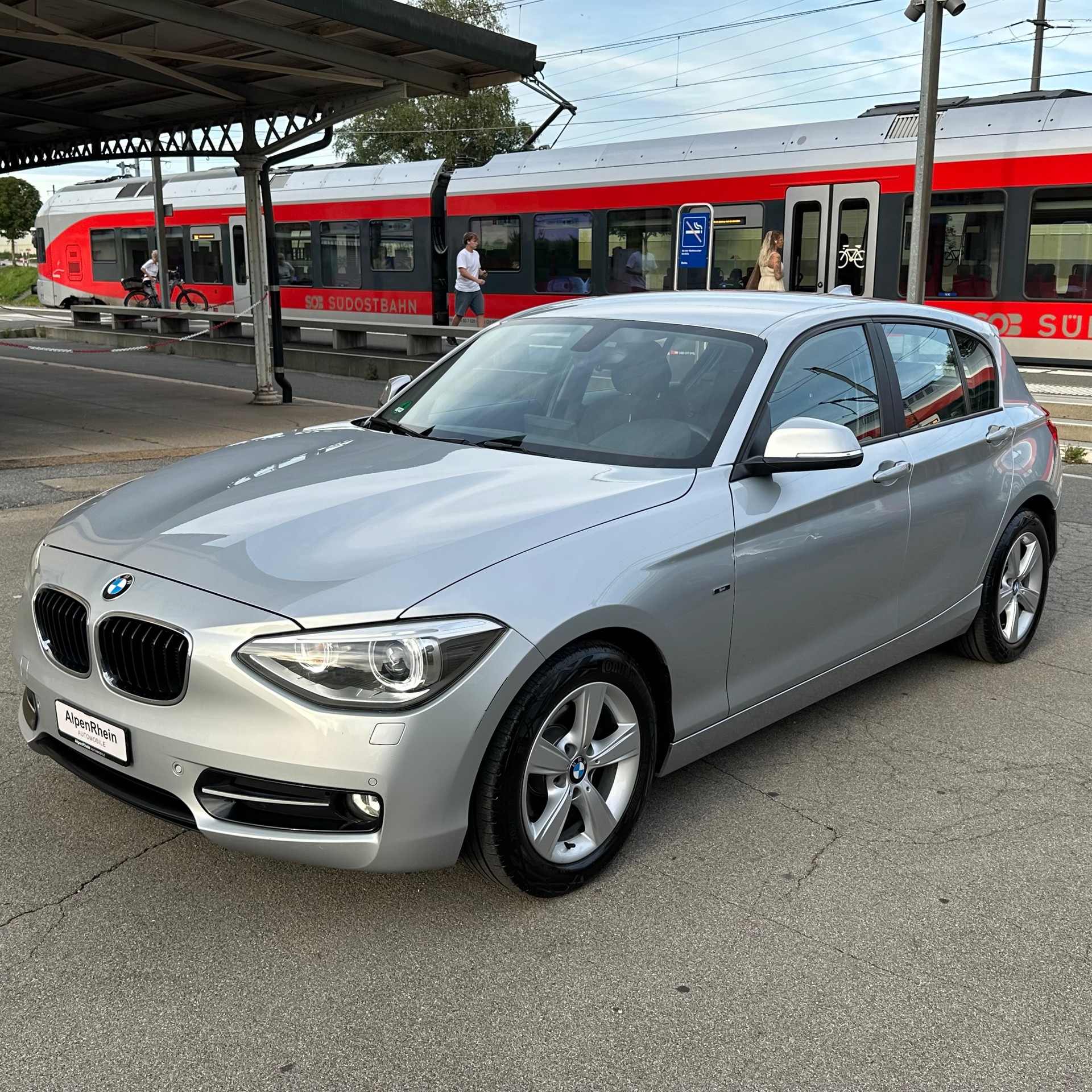 BMW 118d Sport Line Steptronic-image-6