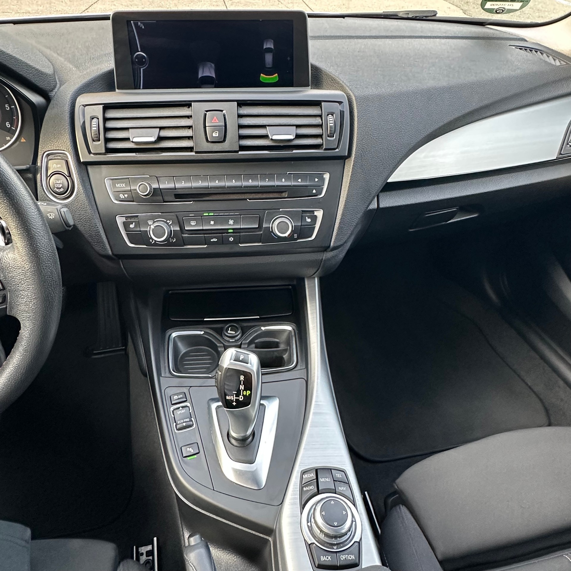 BMW 118d Sport Line Steptronic-image-10