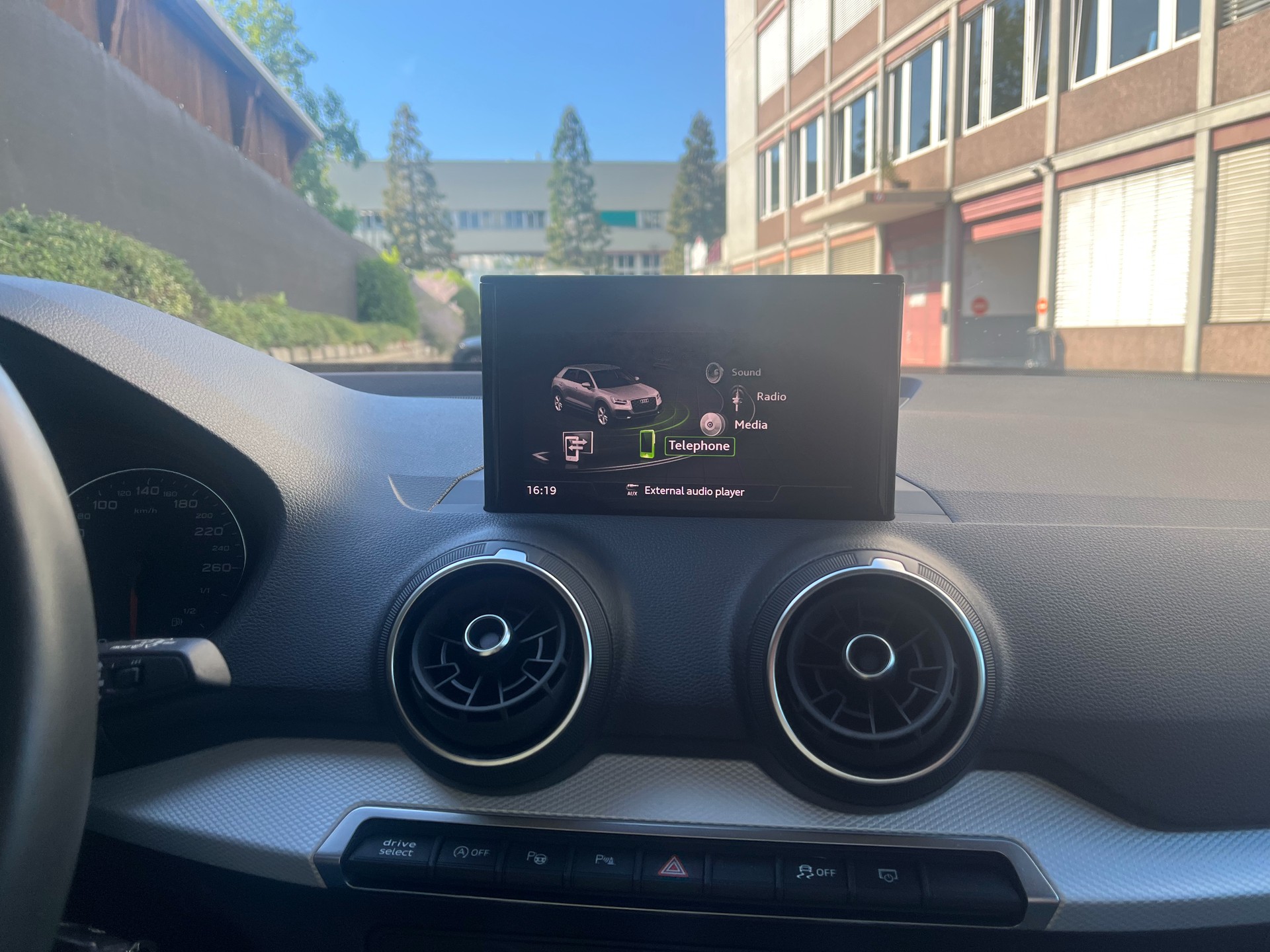 AUDI 1.5 35 TFSI S-Tronic-image-3