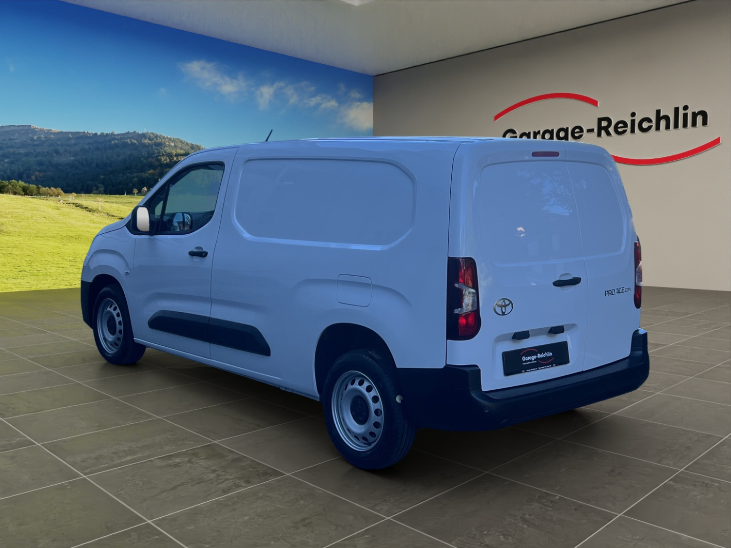 TOYOTA PROACE CITY Van L2 1.2 Active-image-2