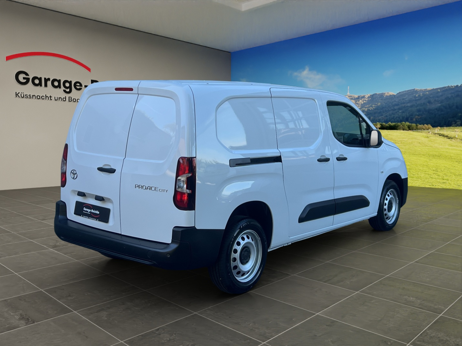 TOYOTA PROACE CITY Van L2 1.2 Active-image-4