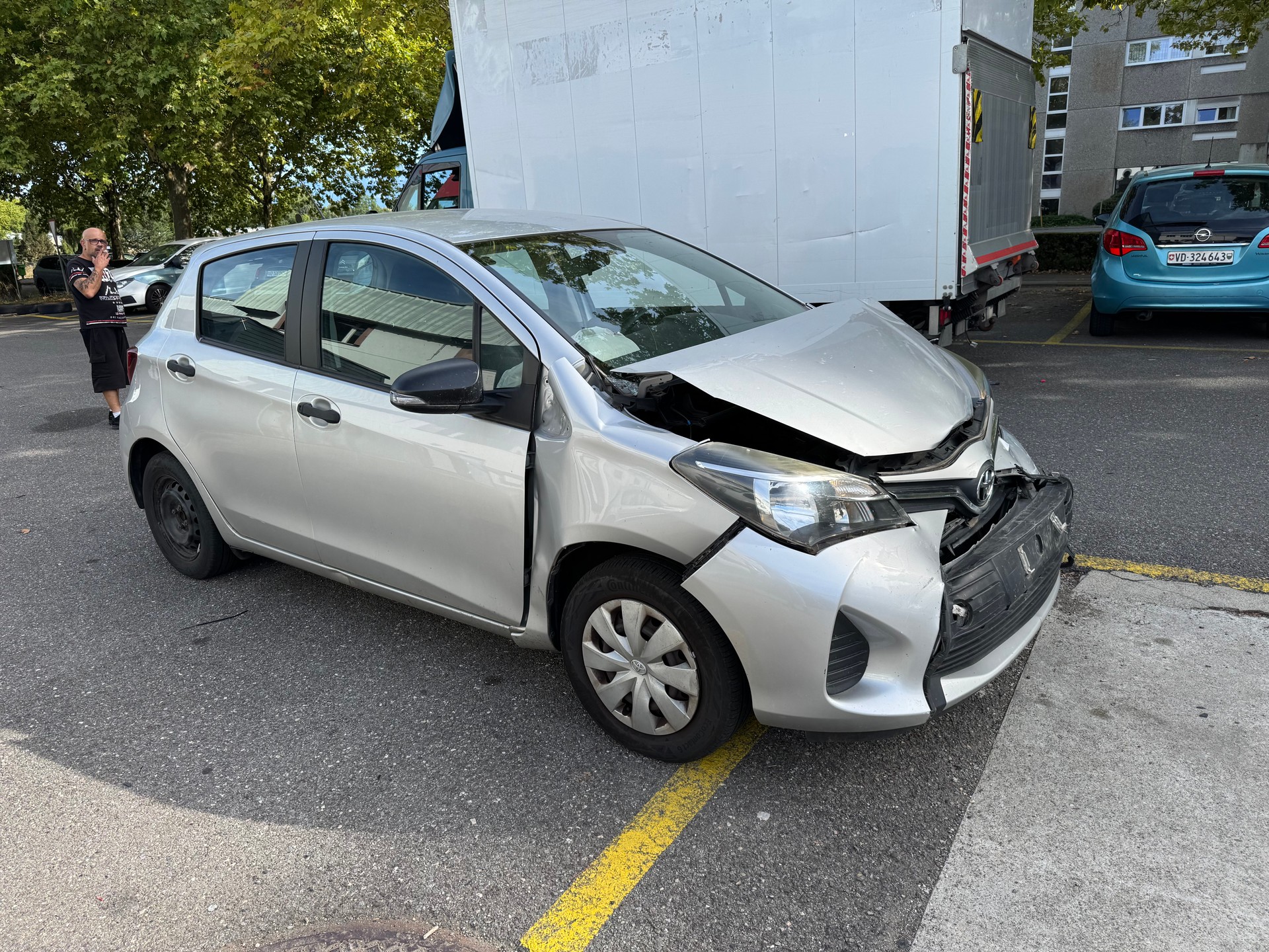 TOYOTA Yaris 1.0 Terra-showroom-element-1