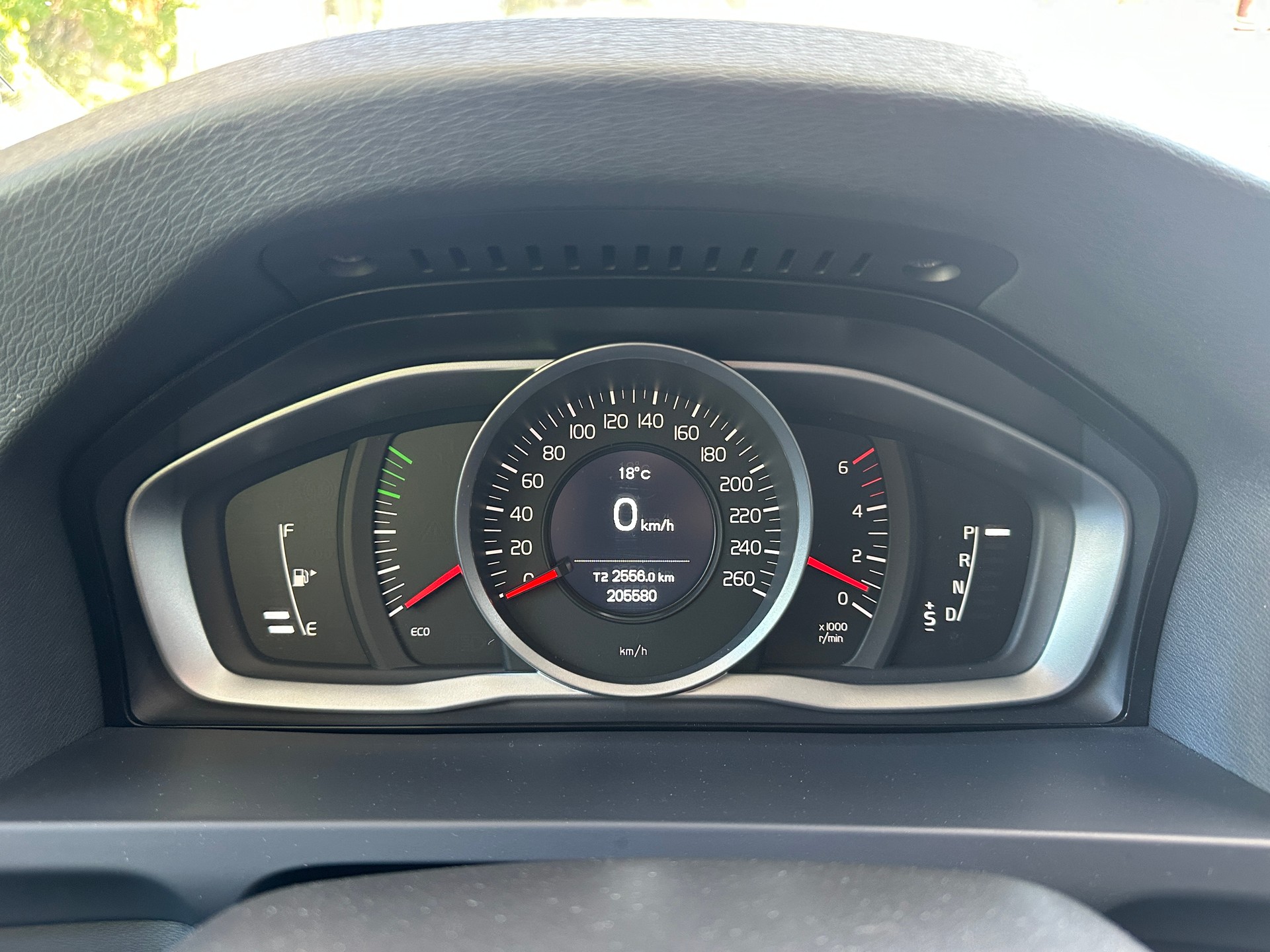 VOLVO V60 D3 Geartronic-image-6