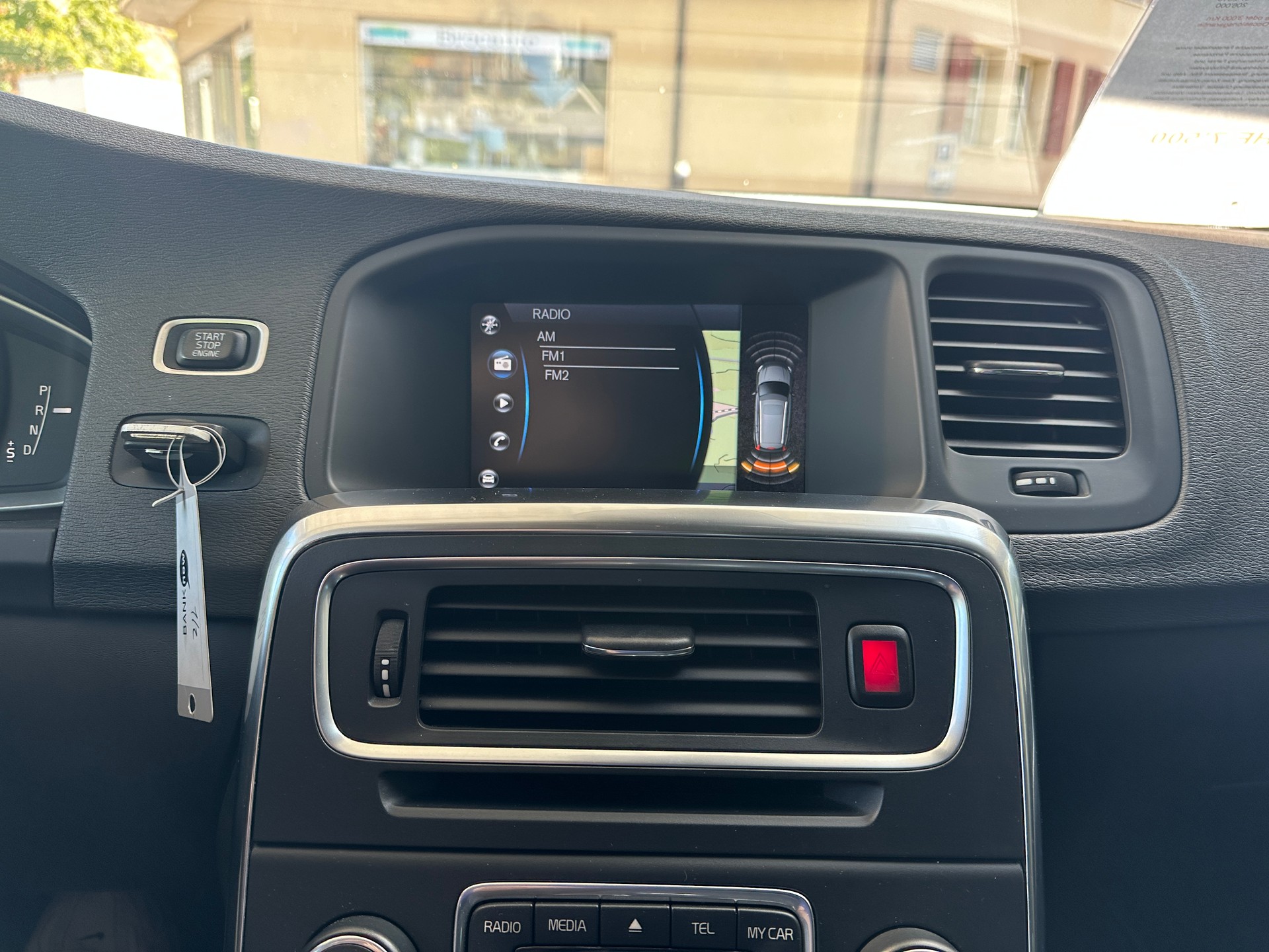VOLVO V60 D3 Geartronic-image-10