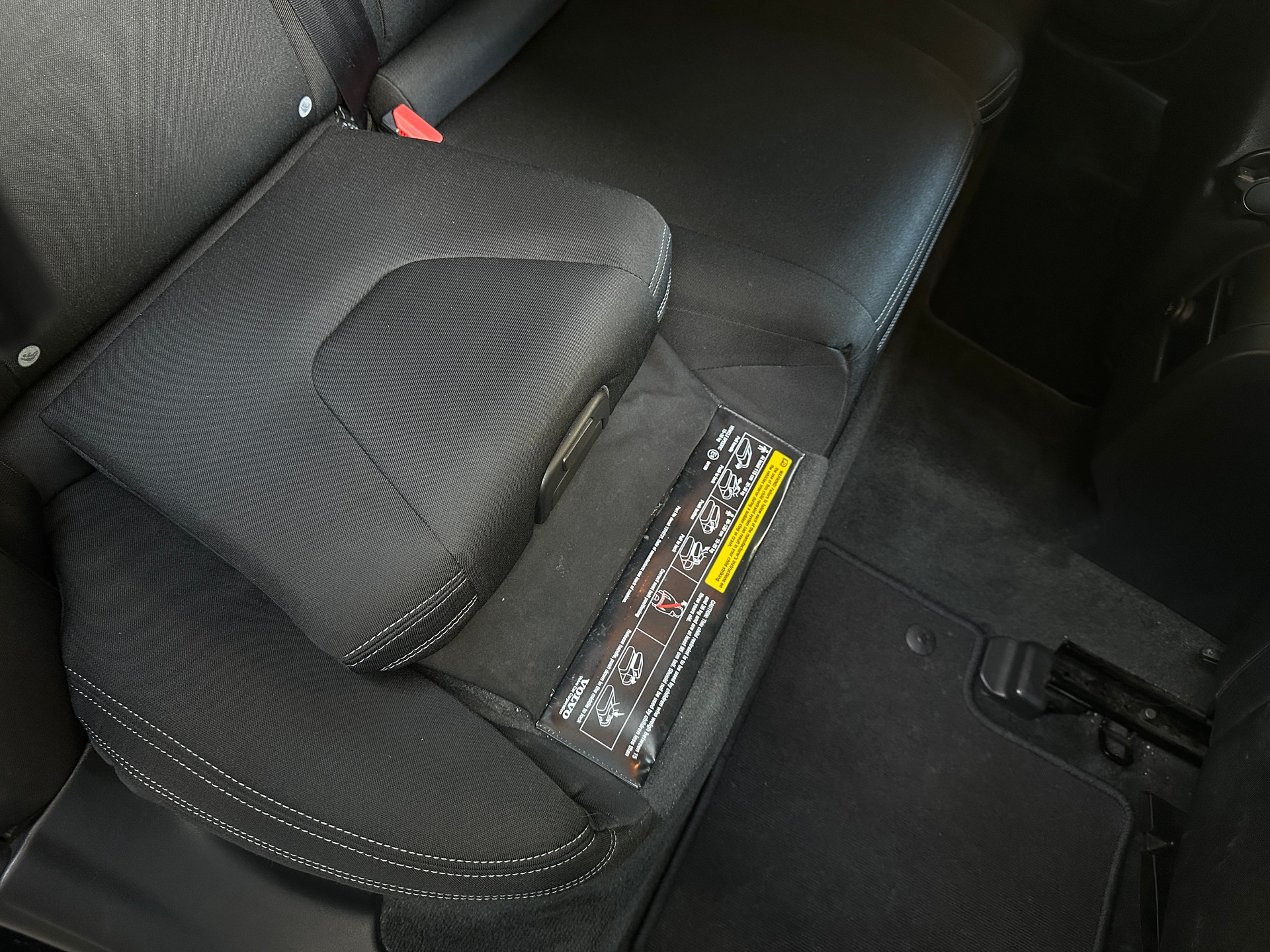 VOLVO V60 D3 Geartronic-image-14