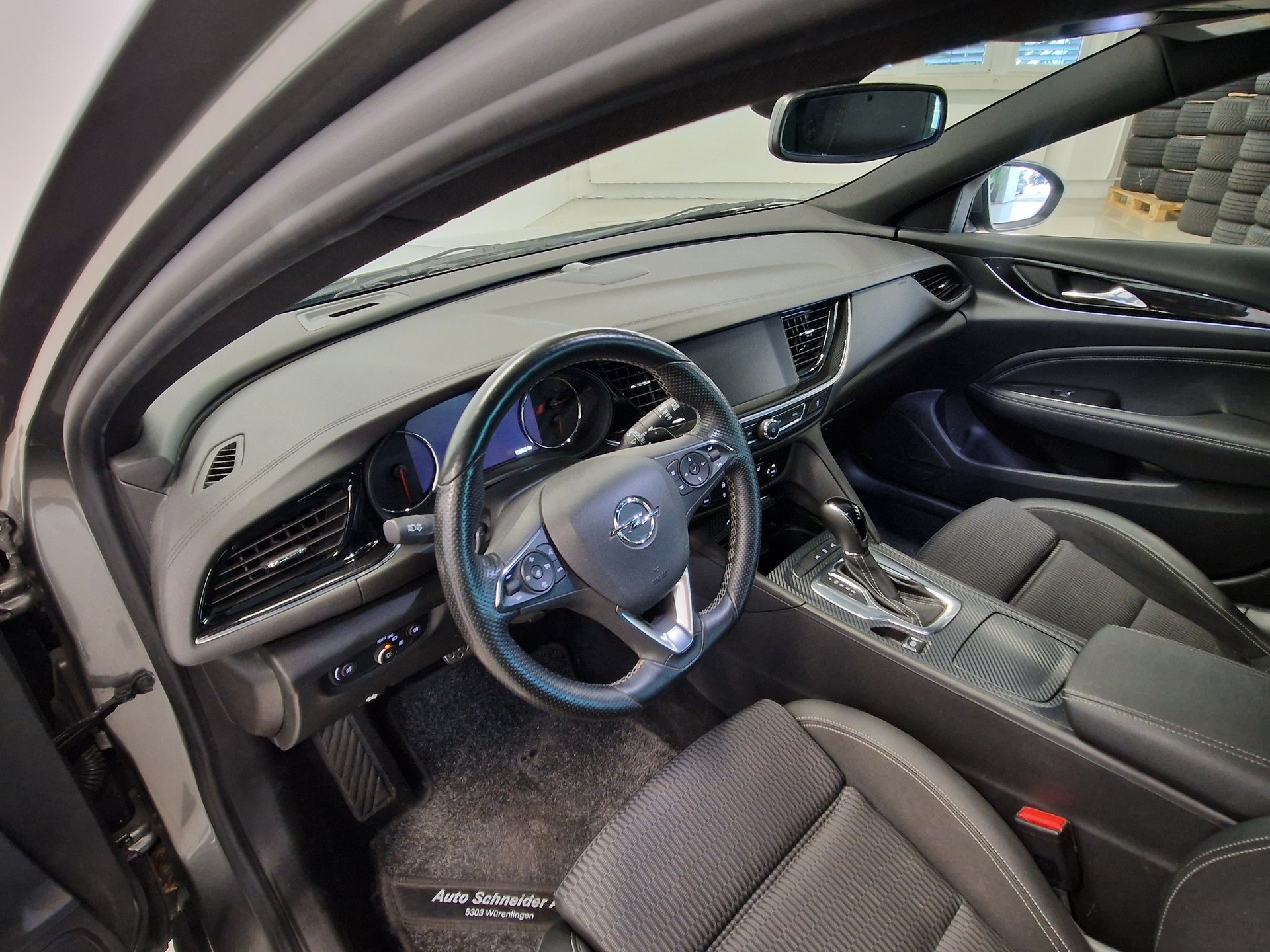 OPEL Insignia 1.5 T Sports Tourer Excellence Automatic-image-6