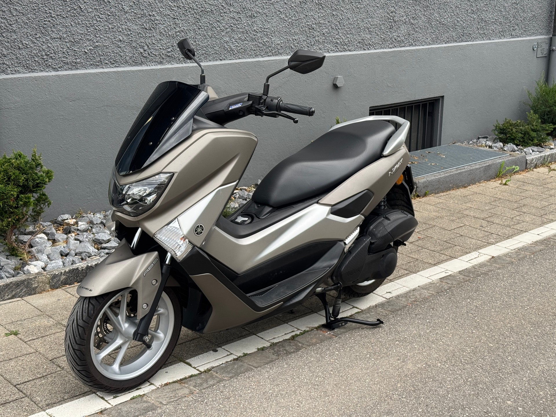 YAMAHA N-Max GPD 125A ABS