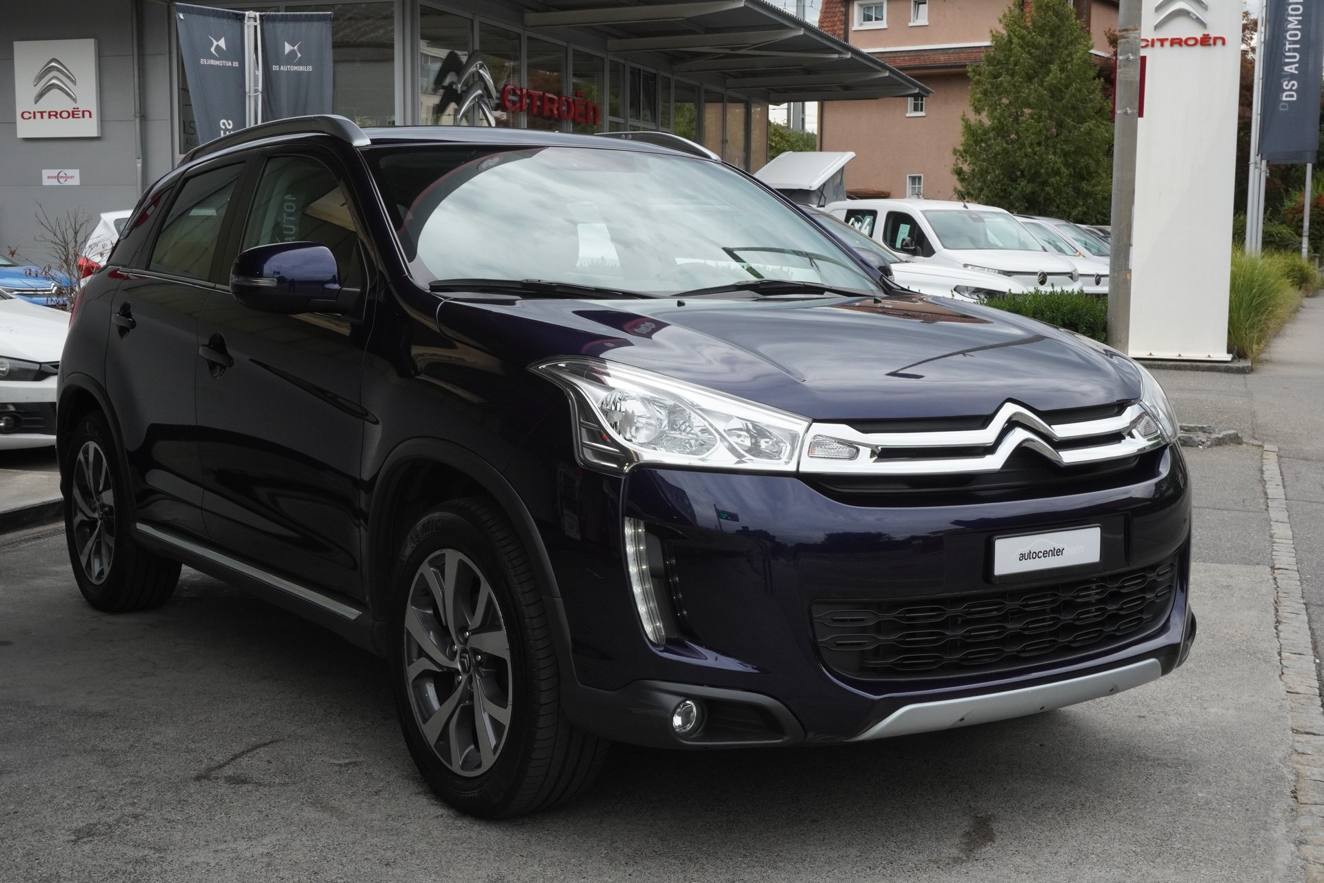 CITROEN C4 Aircross 1.6 HDi Séduction 4WD-image-3