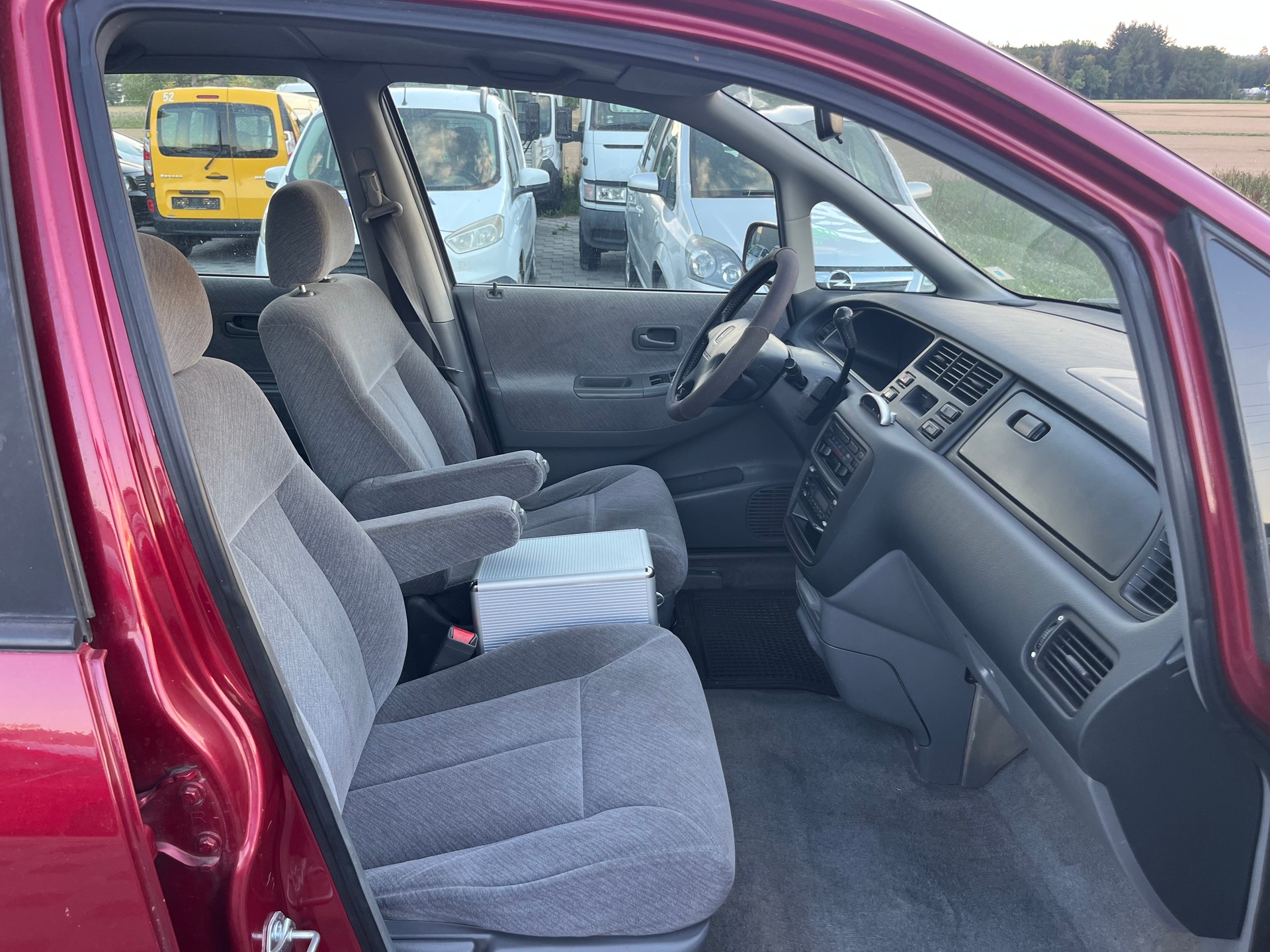 HONDA Shuttle 2.3i LS Swiss-image-9