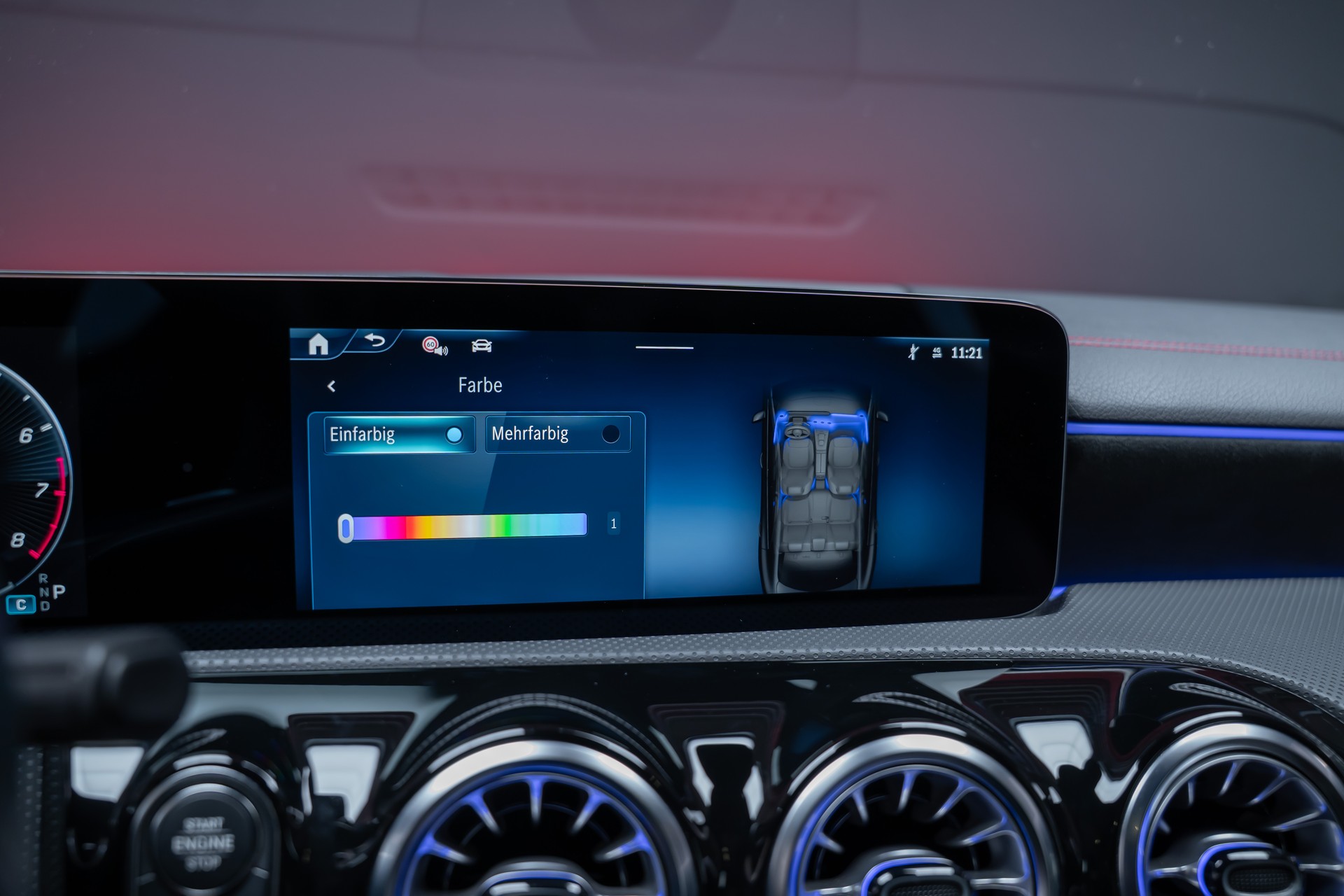 MERCEDES-BENZ CLA 35 AMG 4matic / Panorama-Glasdach / Burmester / Rückfahrkamera-image-36