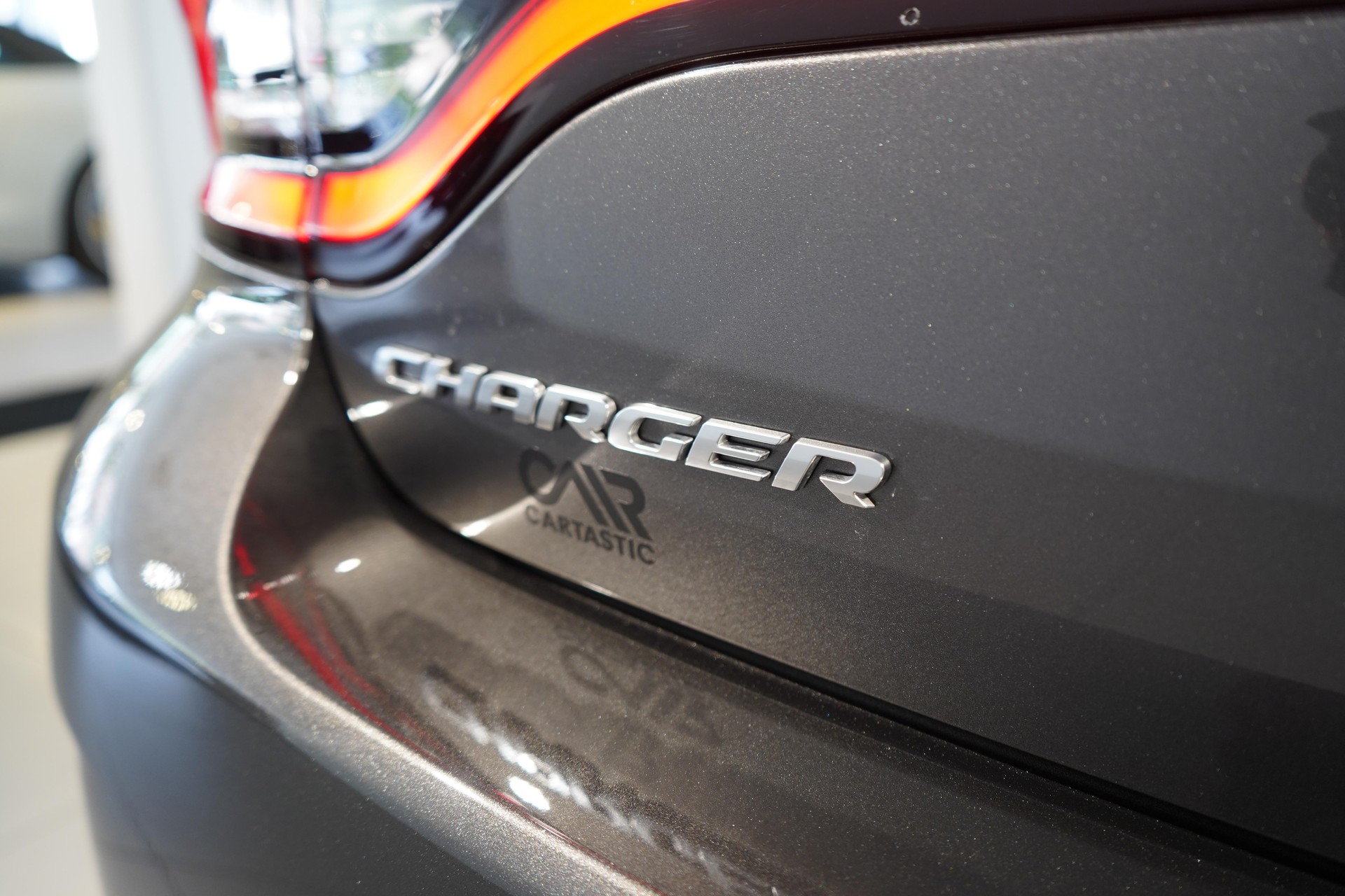 DODGE Charger Hellcat 6.2 V8 Kompressor 717 PS-image-17