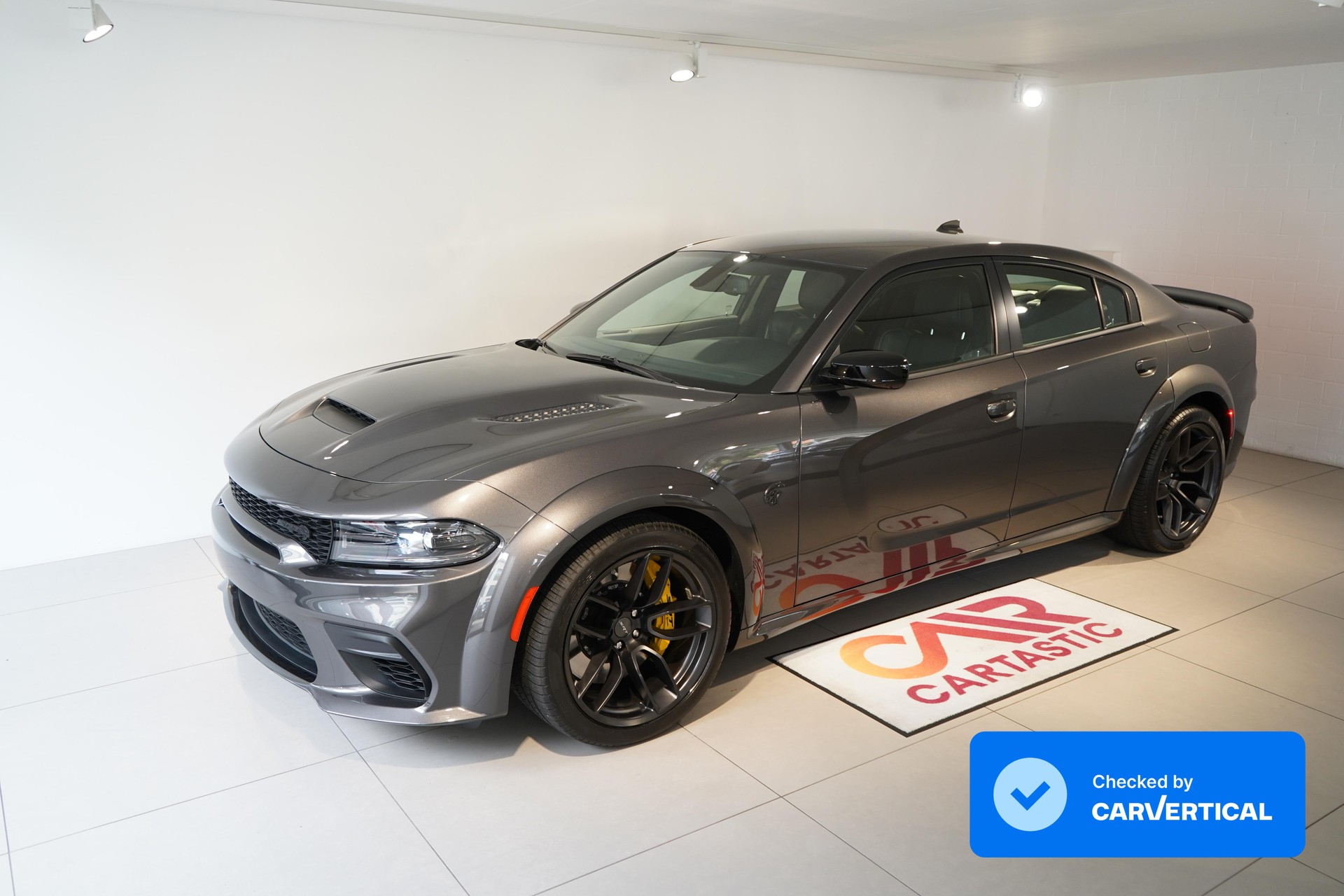 DODGE Hellcat 6,2 V8 Kompressor 717 PS