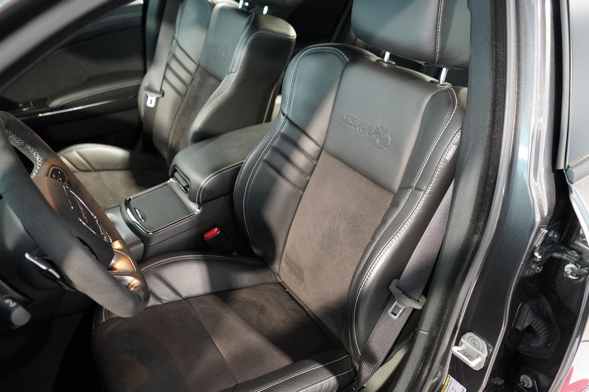 DODGE Charger Hellcat 6.2 V8 Kompressor 717 PS-image-5