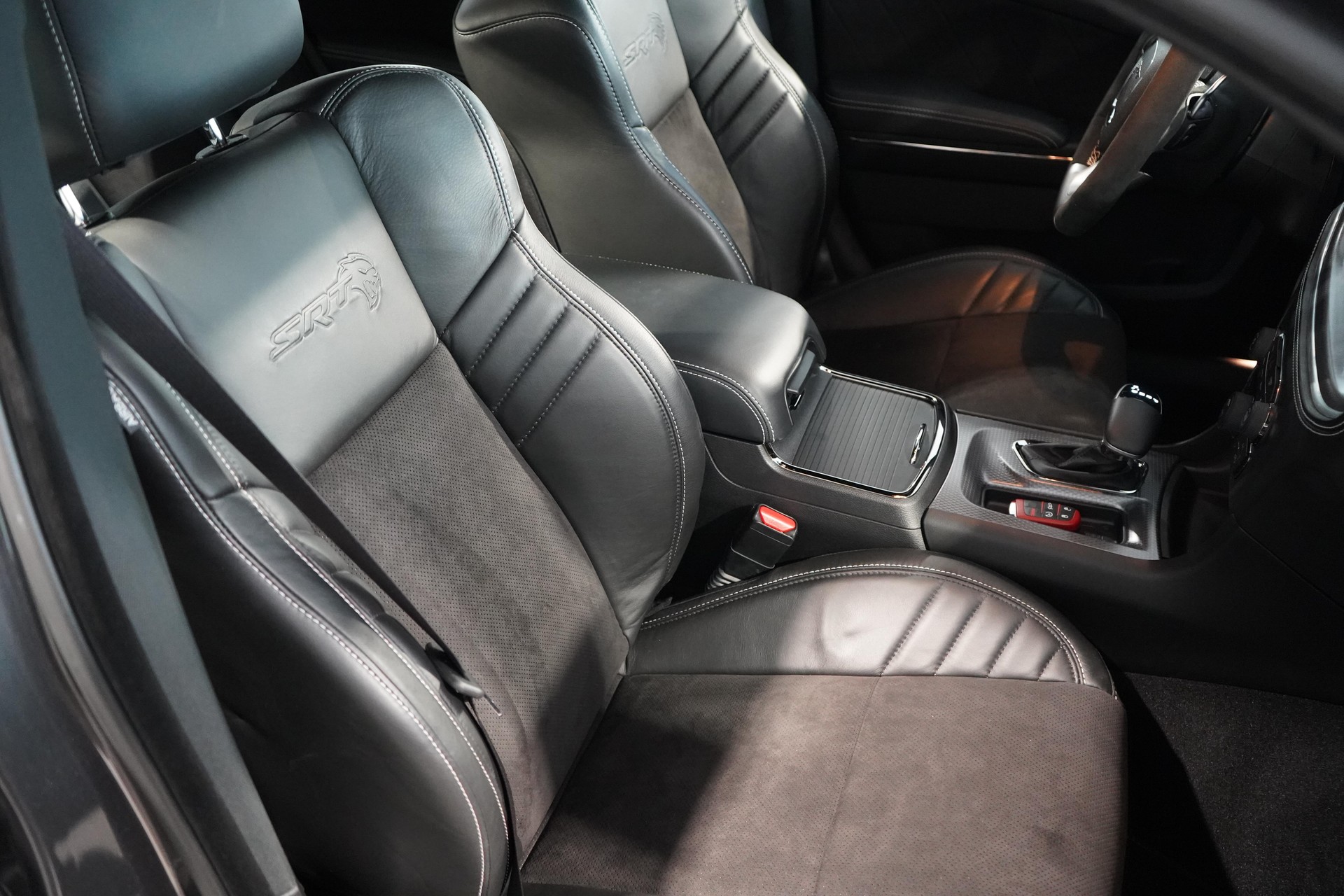 DODGE Charger Hellcat 6.2 V8 Kompressor 717 PS-image-6