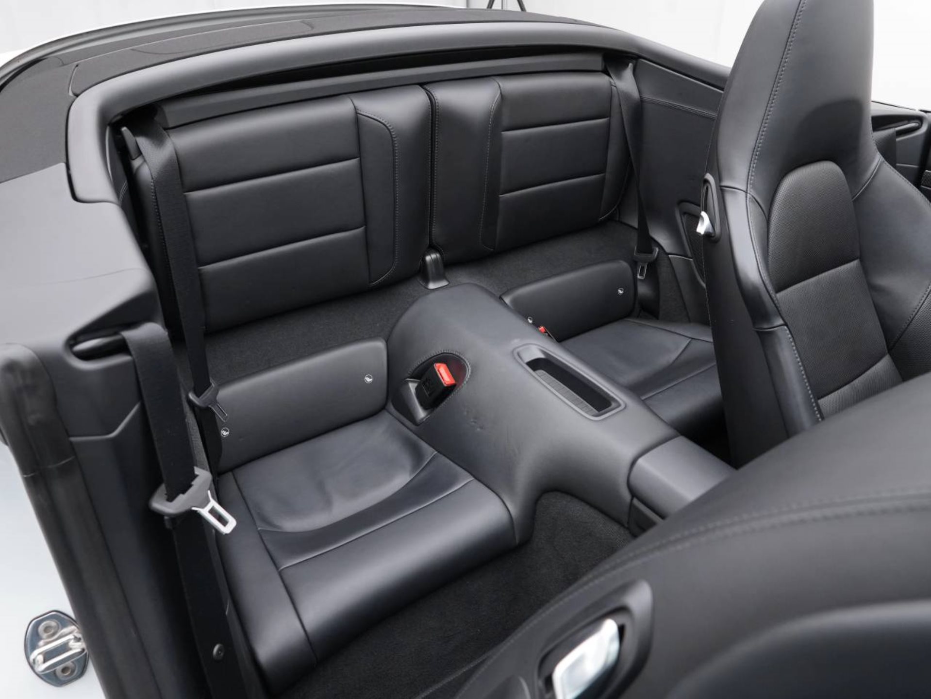PORSCHE 911 Turbo Cabriolet-image-29